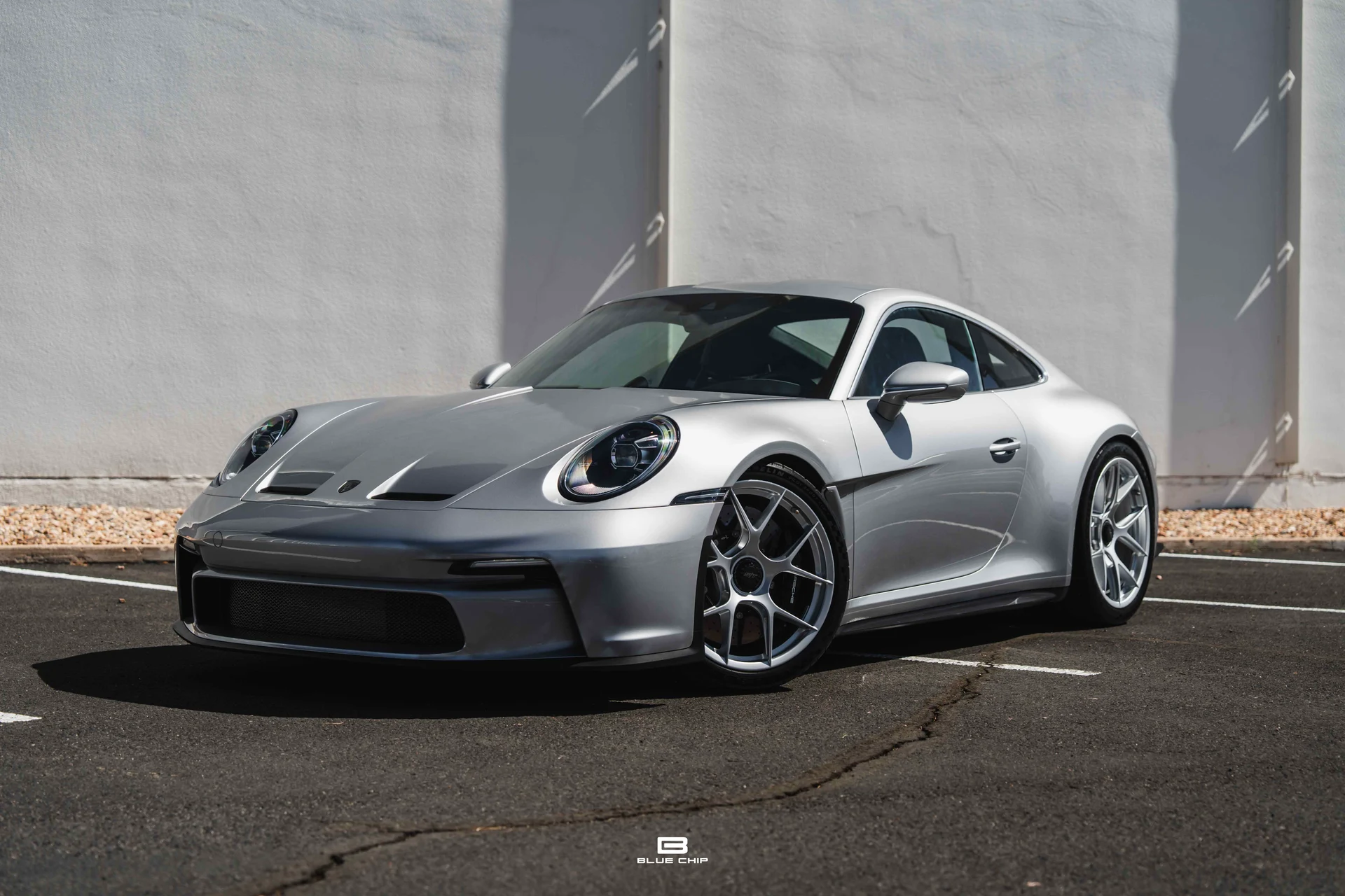 mph001_4061591703_6a345be0c369de219badcdca_2024_Porsche_911_ST_01_c28645955a