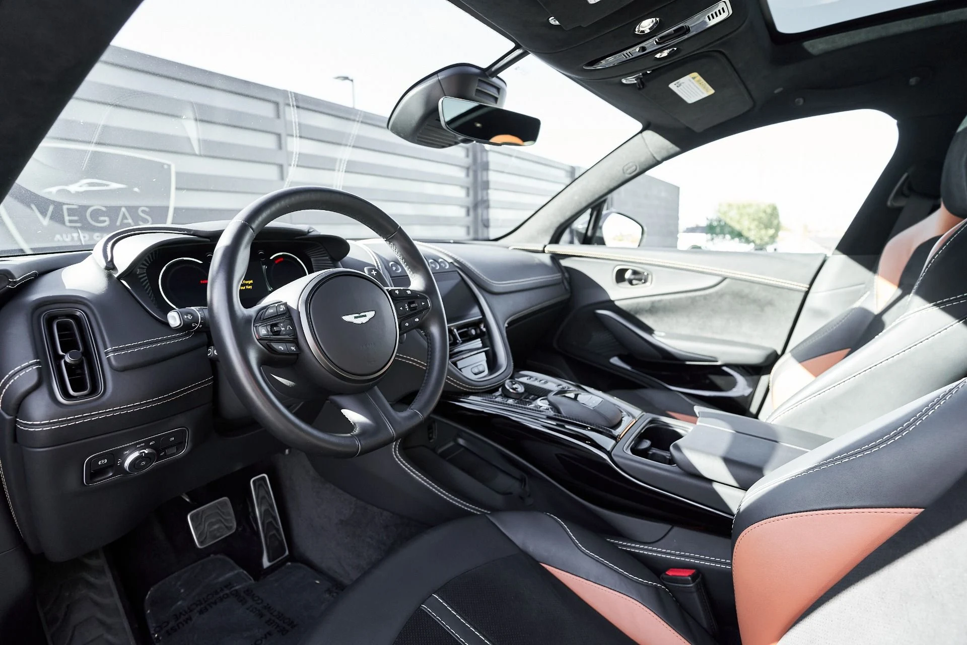 mph001_406508826_Used_2023_Aston_Martin_DBX_707_1759982267_2bf7db0314