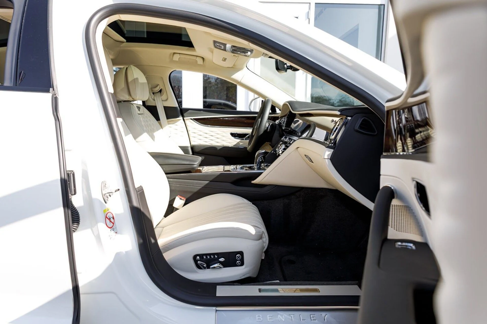 mph001_407356422_dcc7e13d1405f58b6873e8a41e56ef69x_80e09d2f0d