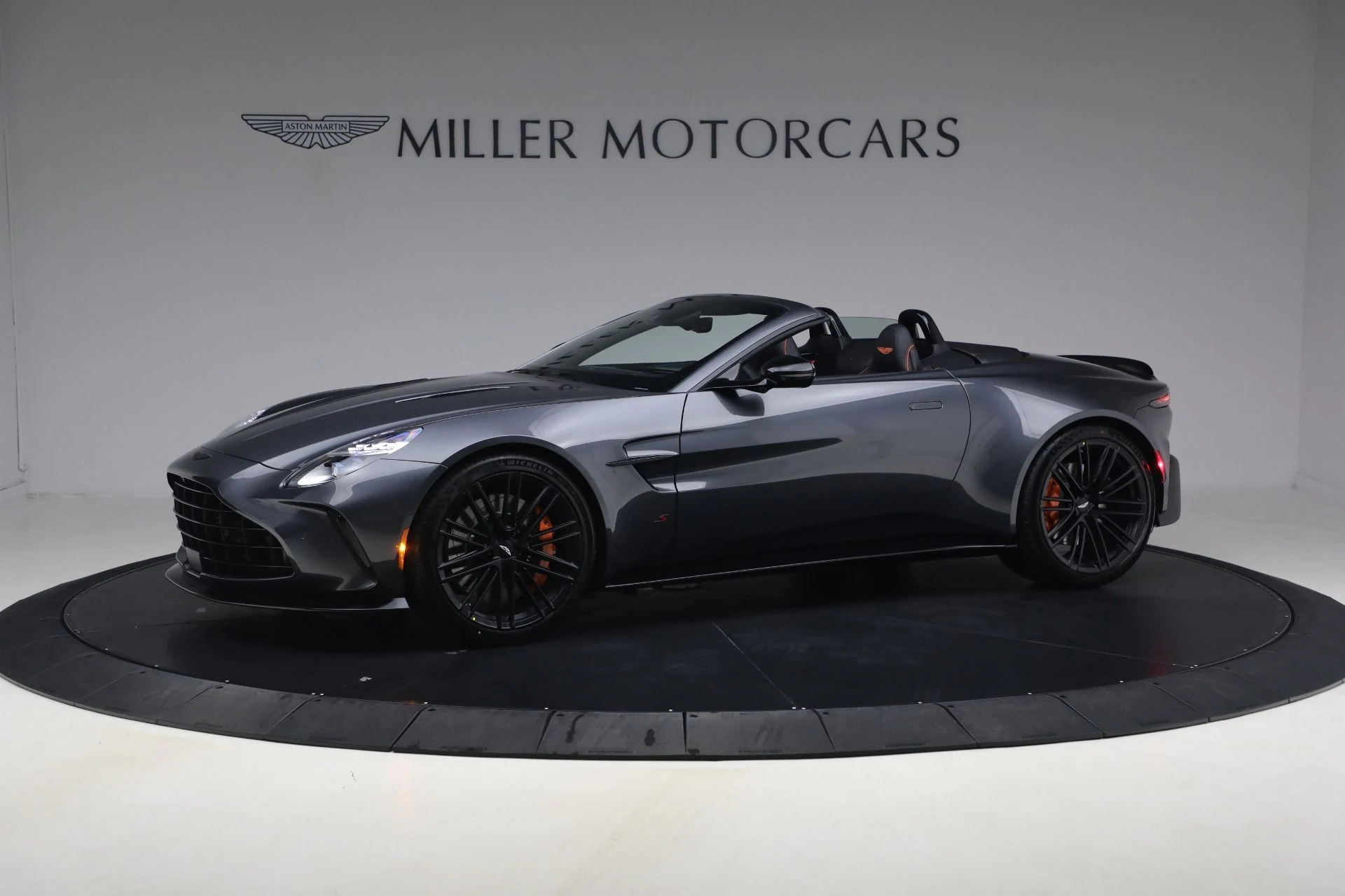 mph001_4079524032_New_2026_Aston_Martin_Vantage_S_Roadster_1774535916_e72dbc4ea1