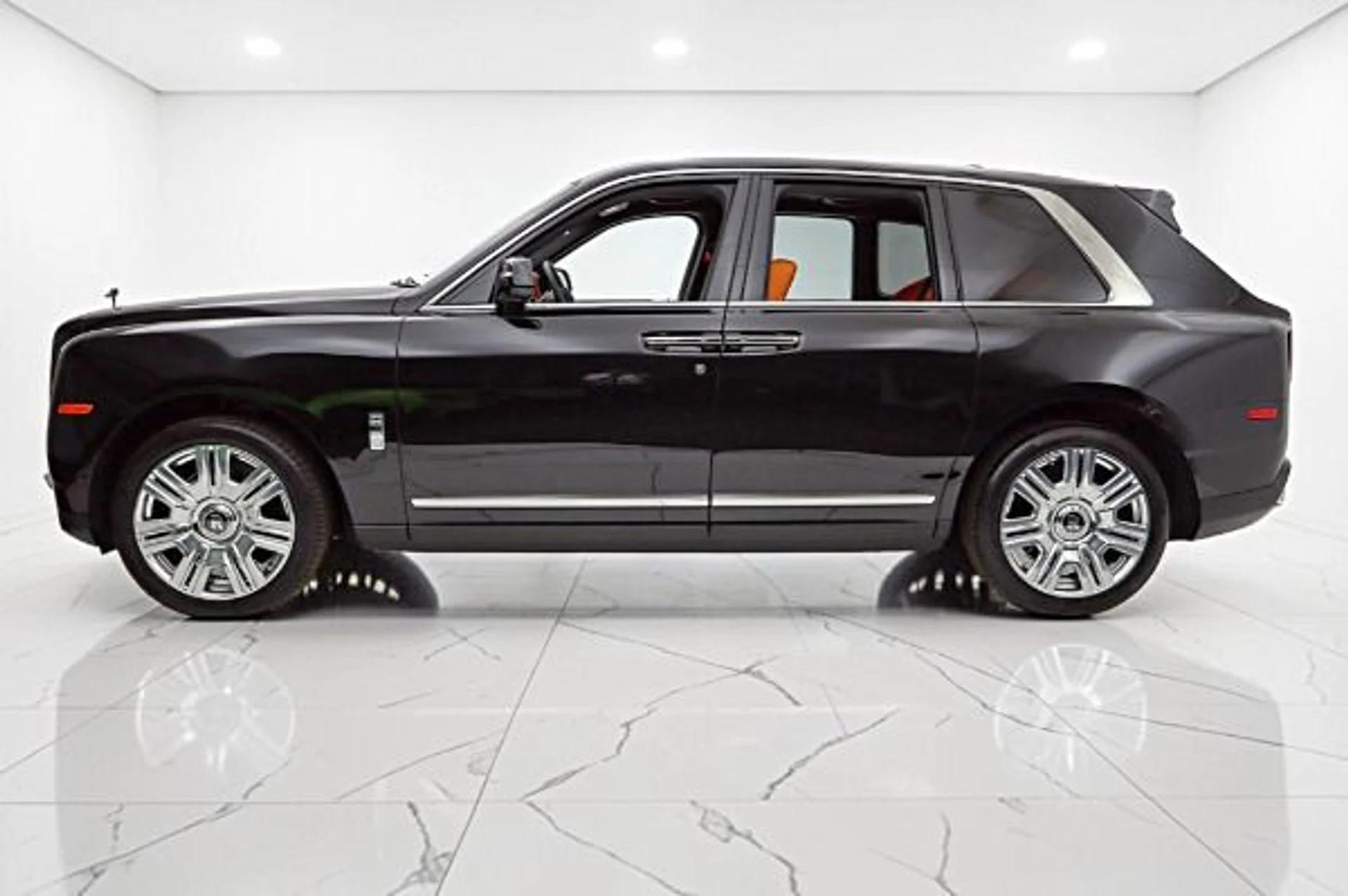 mph001_407995128_Used_2022_Rolls_Royce_Cullinan_cff9f1a9b0