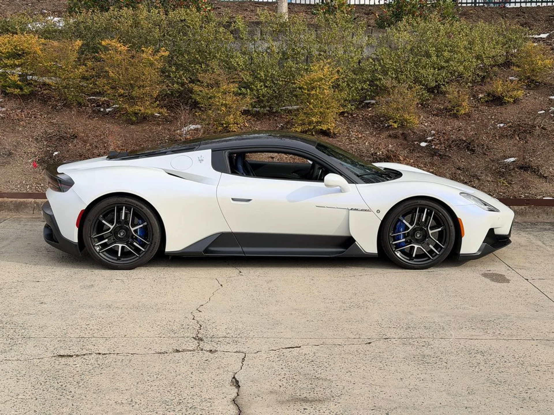 mph001_4088230321_8d47fd2893954893837345edda4ba190_2c8a676d69