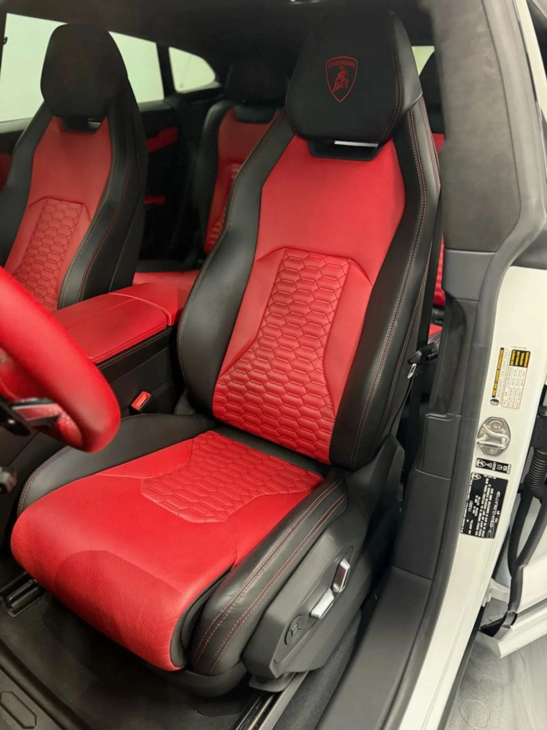 mph001_4091135532_202510_41523bce69784596a40da2d9b50cec25_6e2f8d4a92