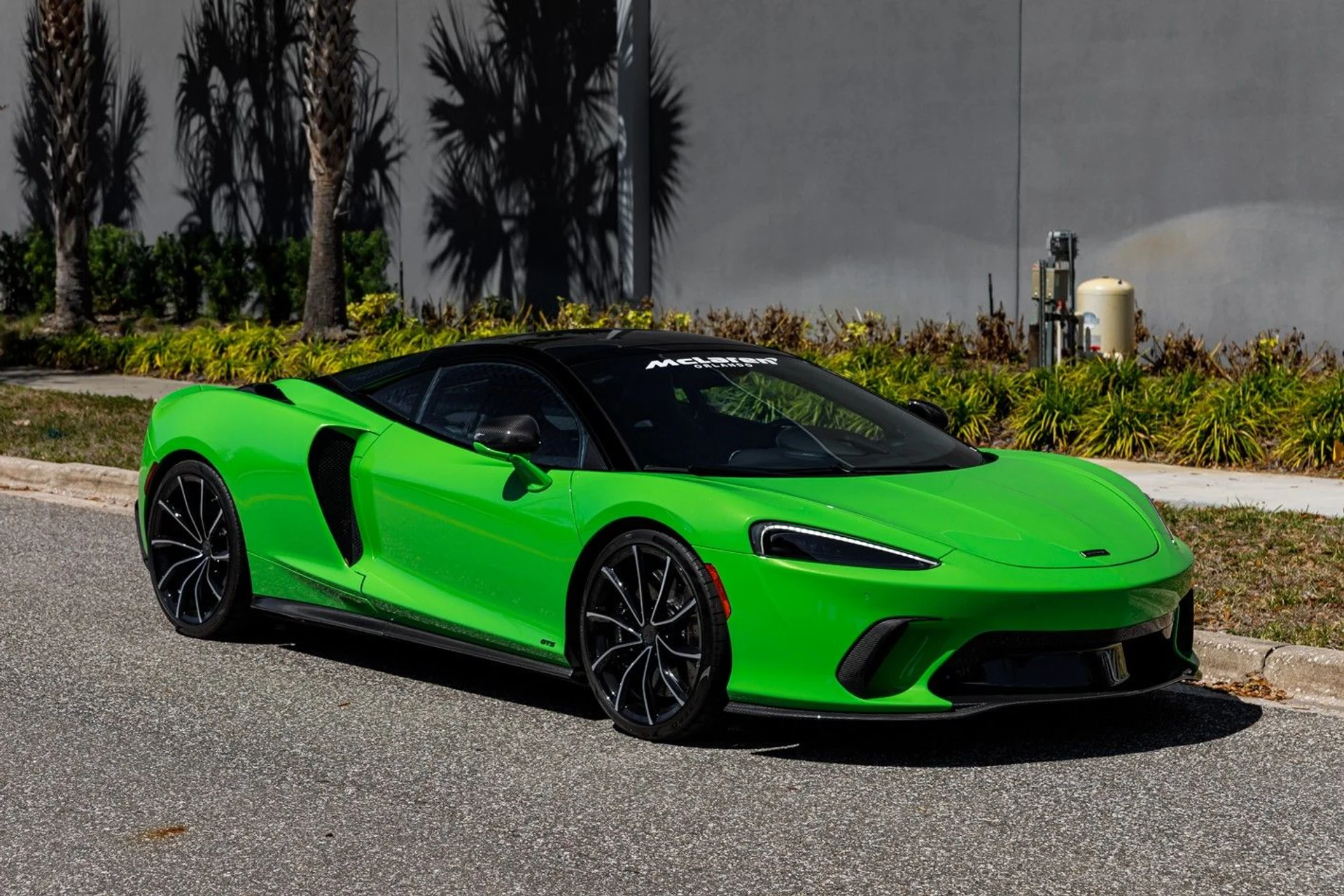 mph001_4091933049_466_p2_l_9236440325