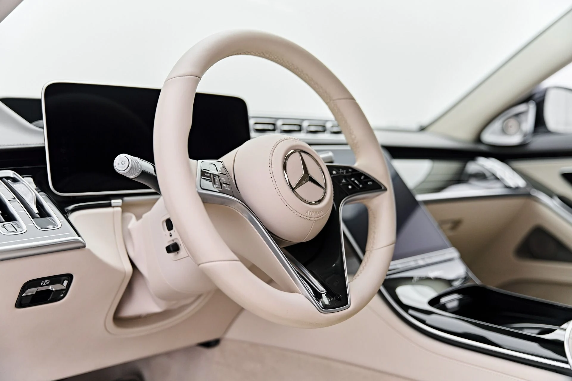 mph001_4092757021_Used_2023_Mercedes_Benz_S_Class_Maybach_S_680_1790207103_2c2d36cc92