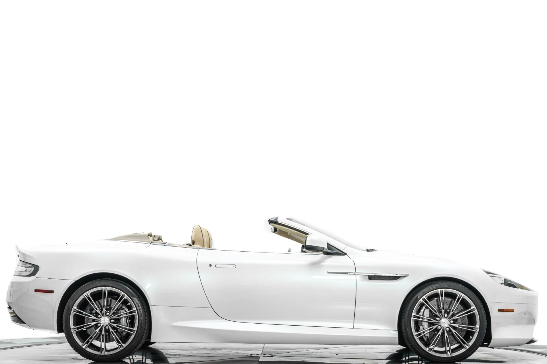 mph001_4107013942_Used_2014_Aston_Martin_DB_9_Volante_Very_Low_Miles_Pearlescent_Paint_V12_Power_1773670824_1aa70efc5d