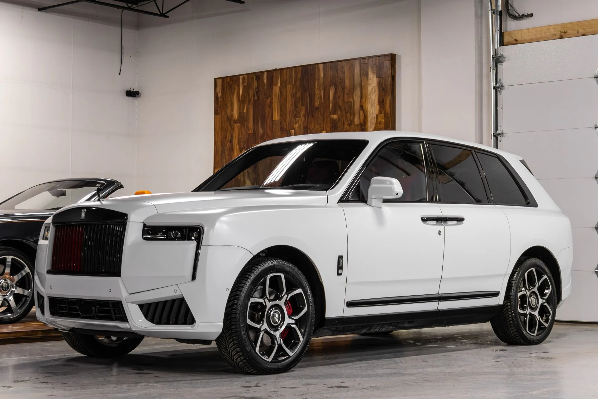 mph001_4110295489_Used_2021_Rolls_Royce_Cullinan_Base_1770246813_dca00c4c7f