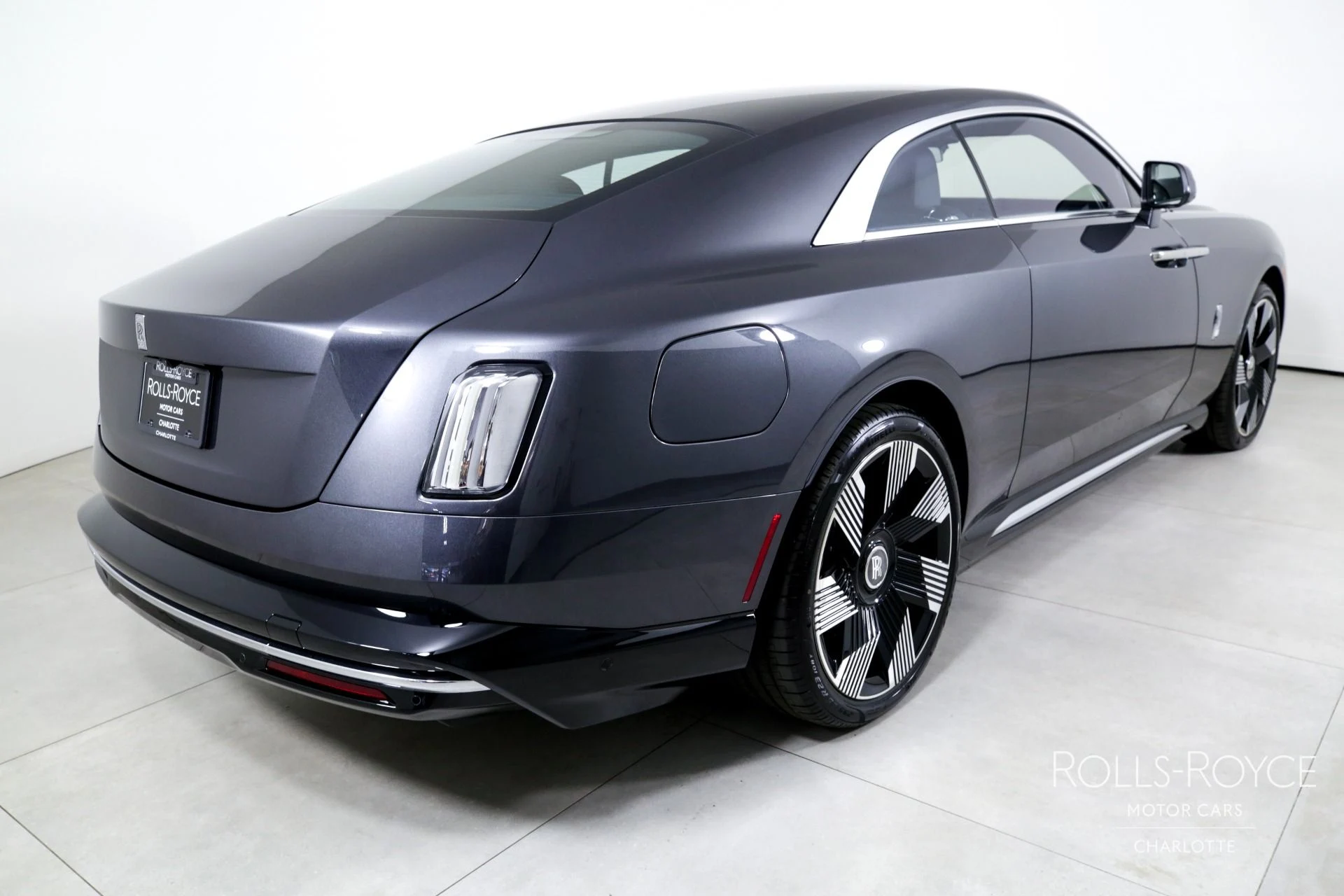 mph001_411300907_Used_2024_Rolls_Royce_Spectre_1742932757_173242b0a9