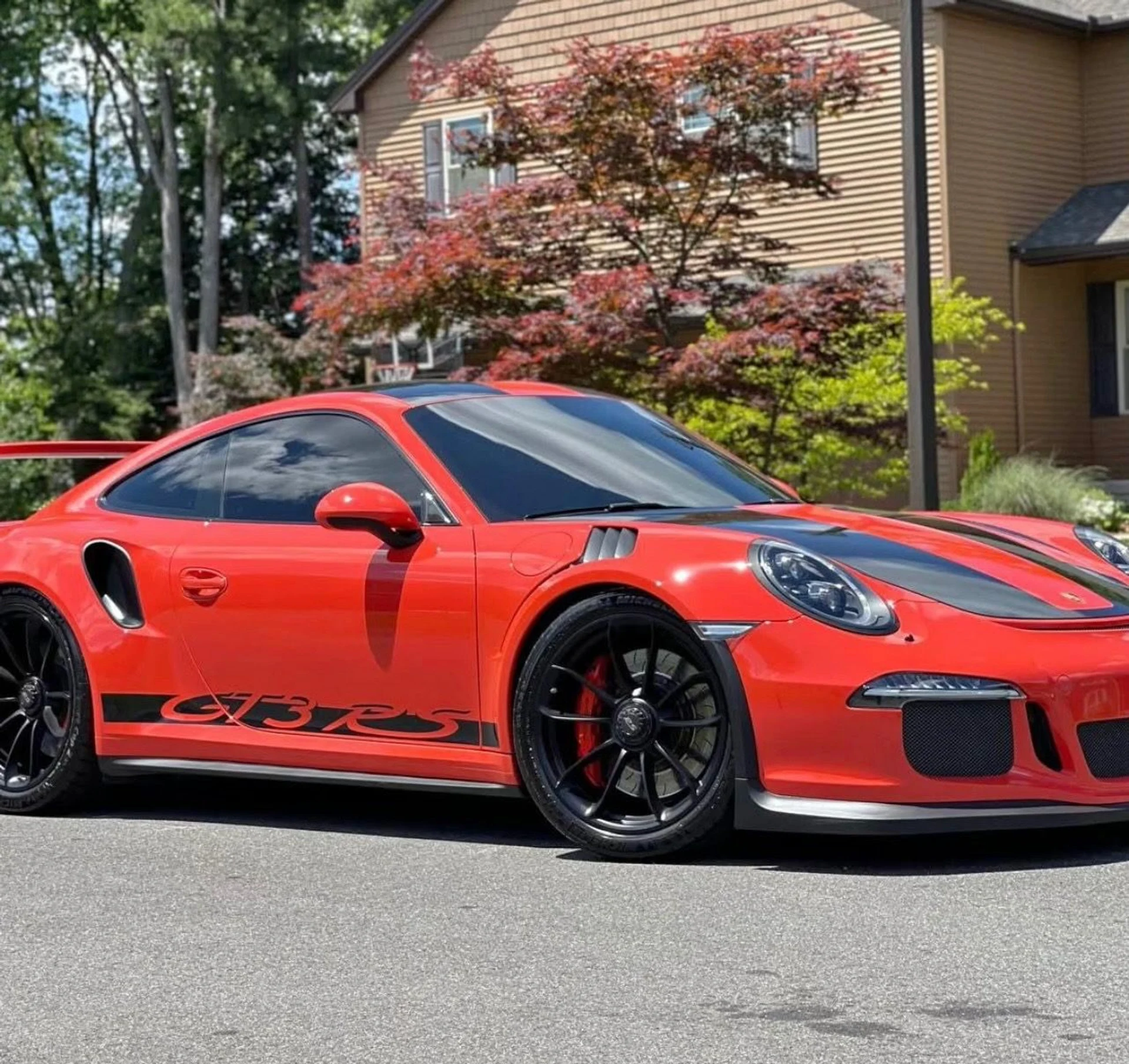 mph001_4116857324_Used_2016_Porsche_911_GT_3_RS_1755284503_a61d888858
