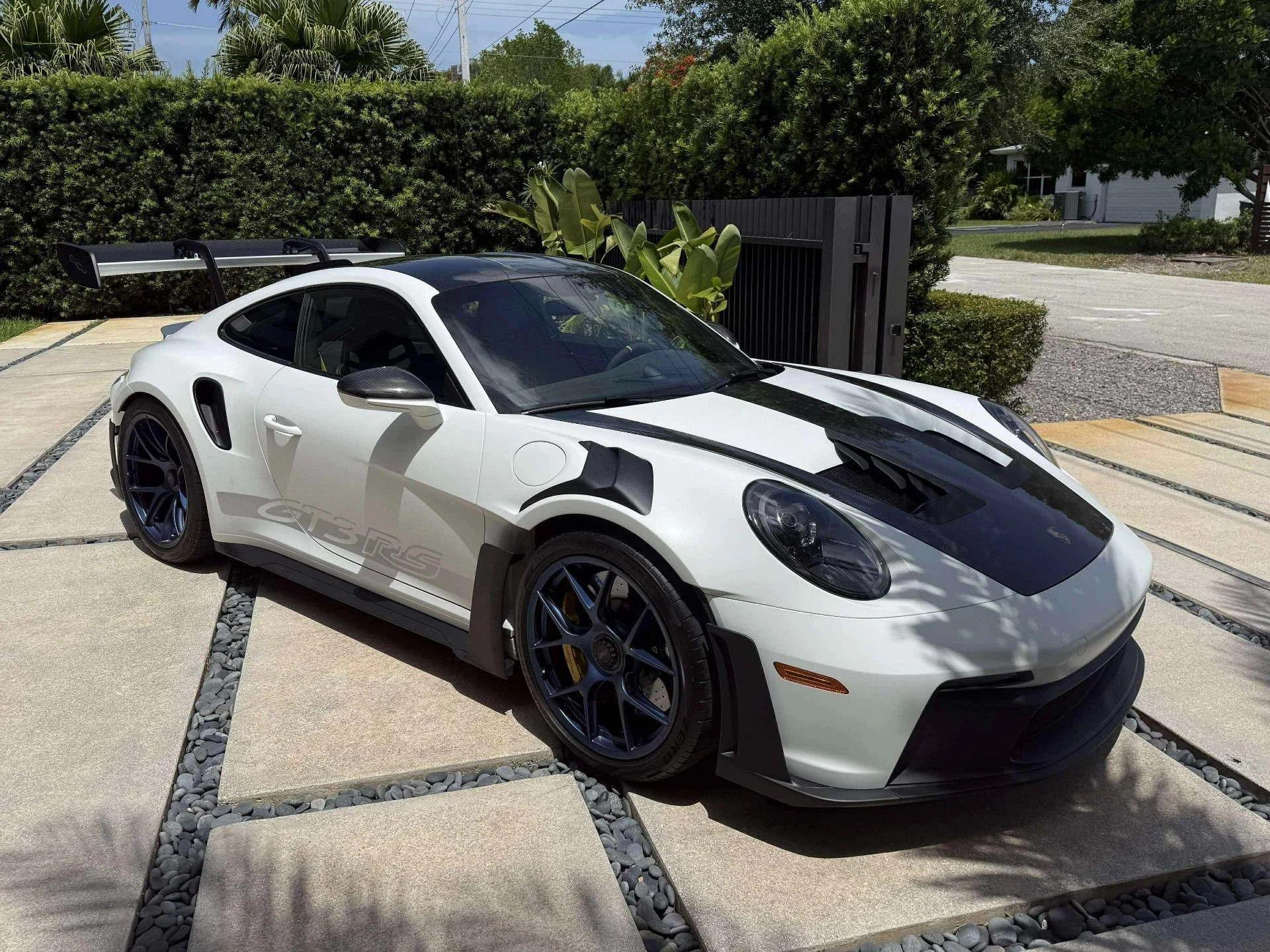 mph001_4117351909_Used_2025_Porsche_911_GT_3_RS_1754933432_5c2b699594