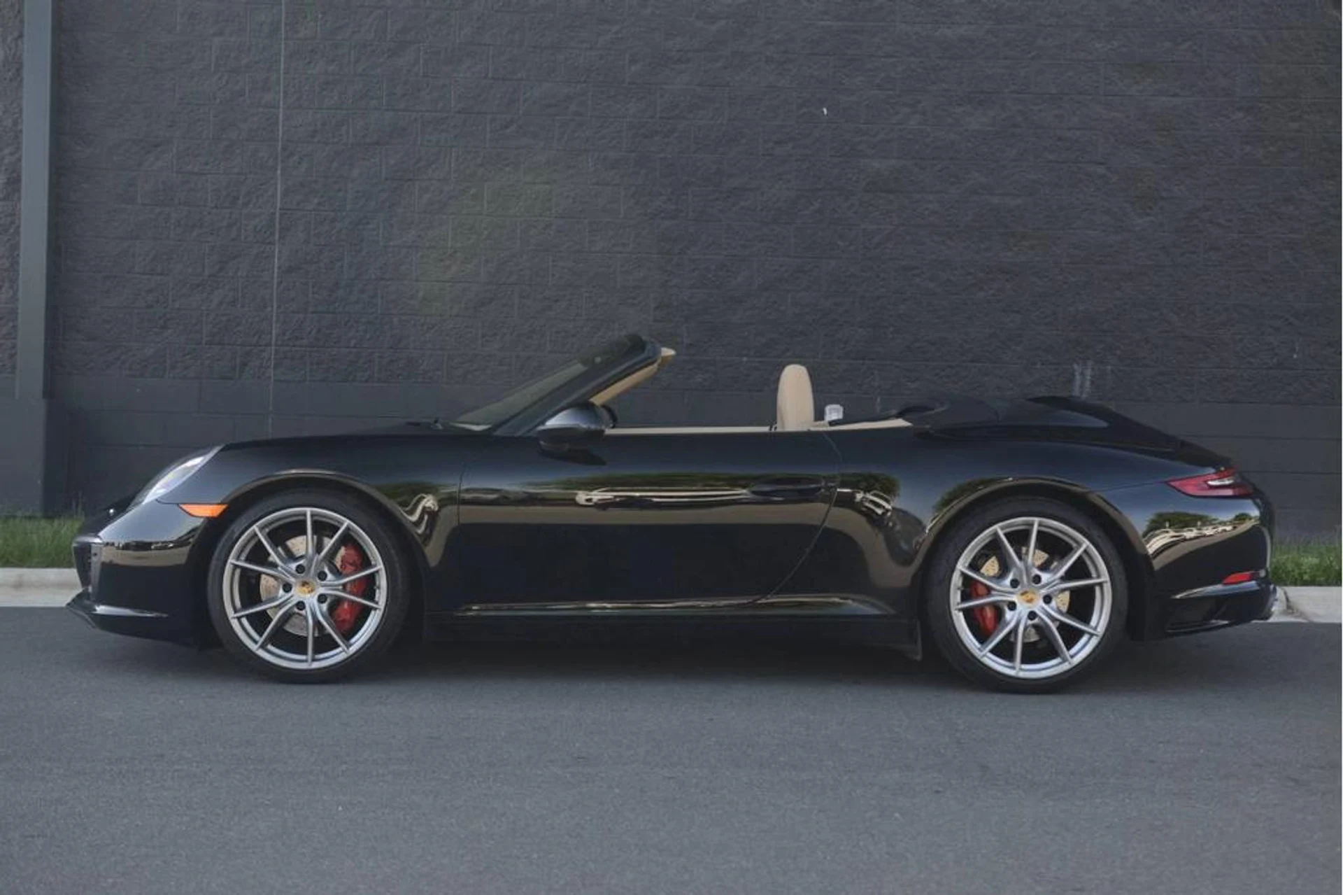 mph001_411907196_G04_V9r_Q5_Rd_Uk_ZE_Uk_Y_Nf3_Gv_Oo_LBU_abfe25cddf