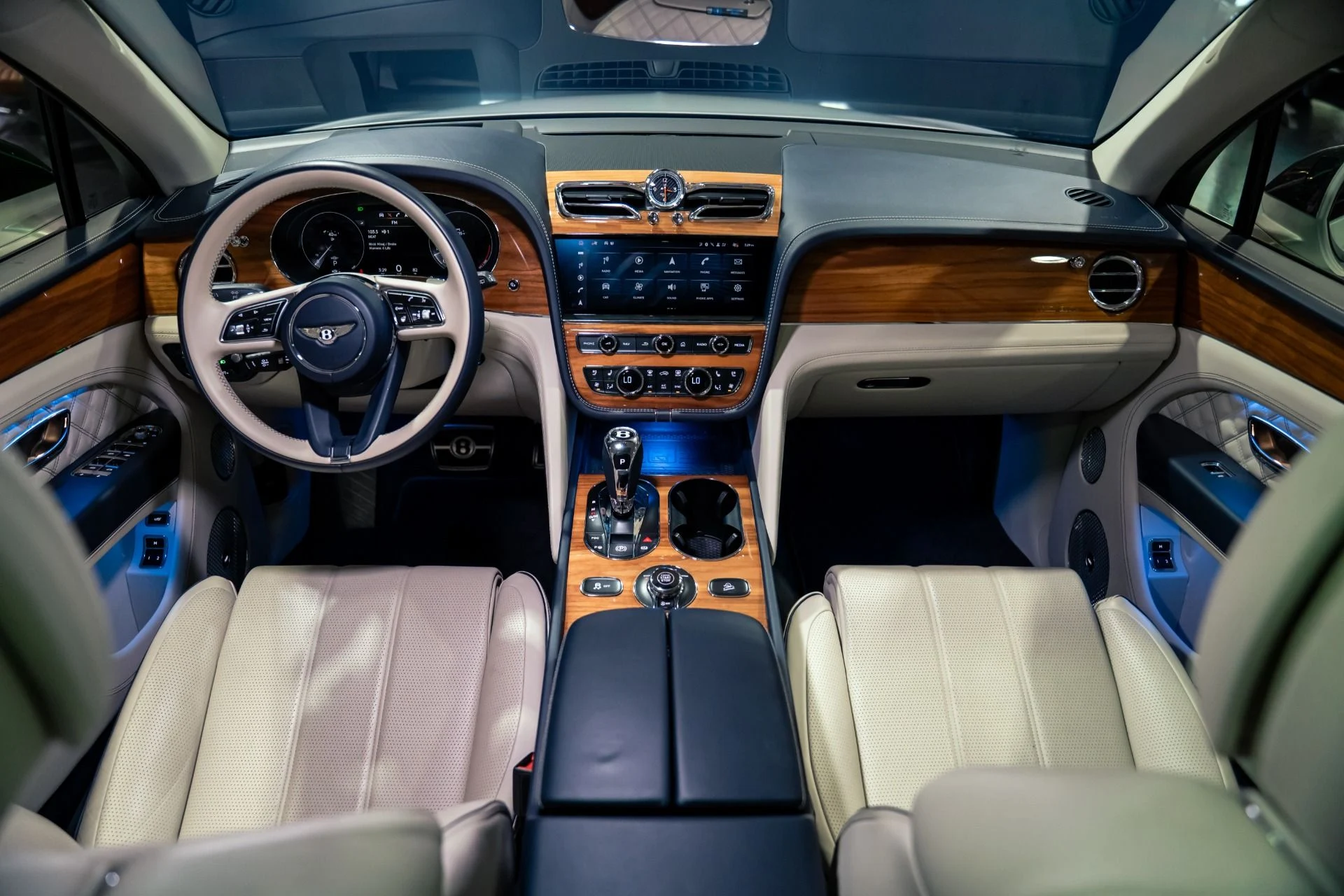 mph001_4120520718_Used_2021_Bentley_Bentayga_V8_First_Edition_MASSIVE_MSRP_Full_Mansory_Kit_1788191906_a66d28b15e