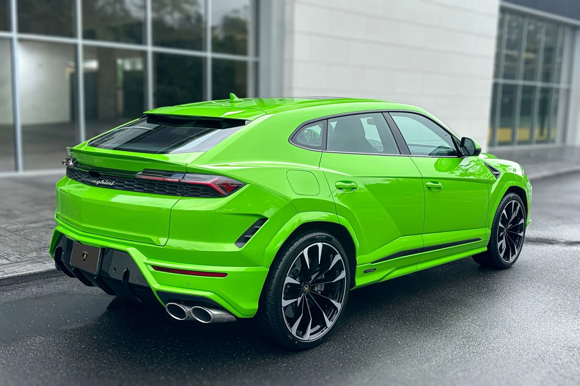 mph001_4124513885_New_2026_Lamborghini_Urus_SE_1788785792_6274c12edb