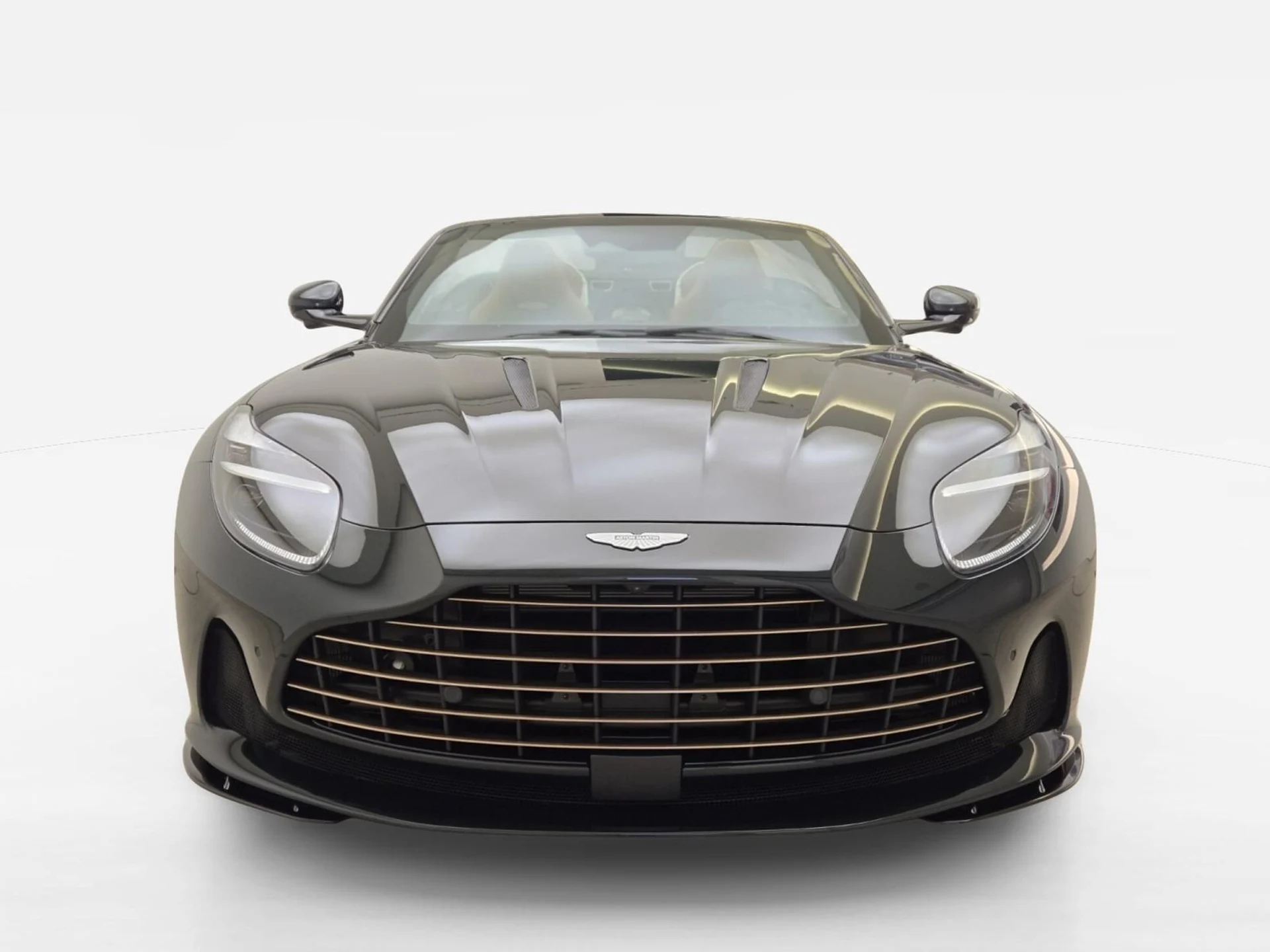 mph001_4136628516_New_2026_Aston_Martin_DB_12_Volante_1777612876_fe0625ed61