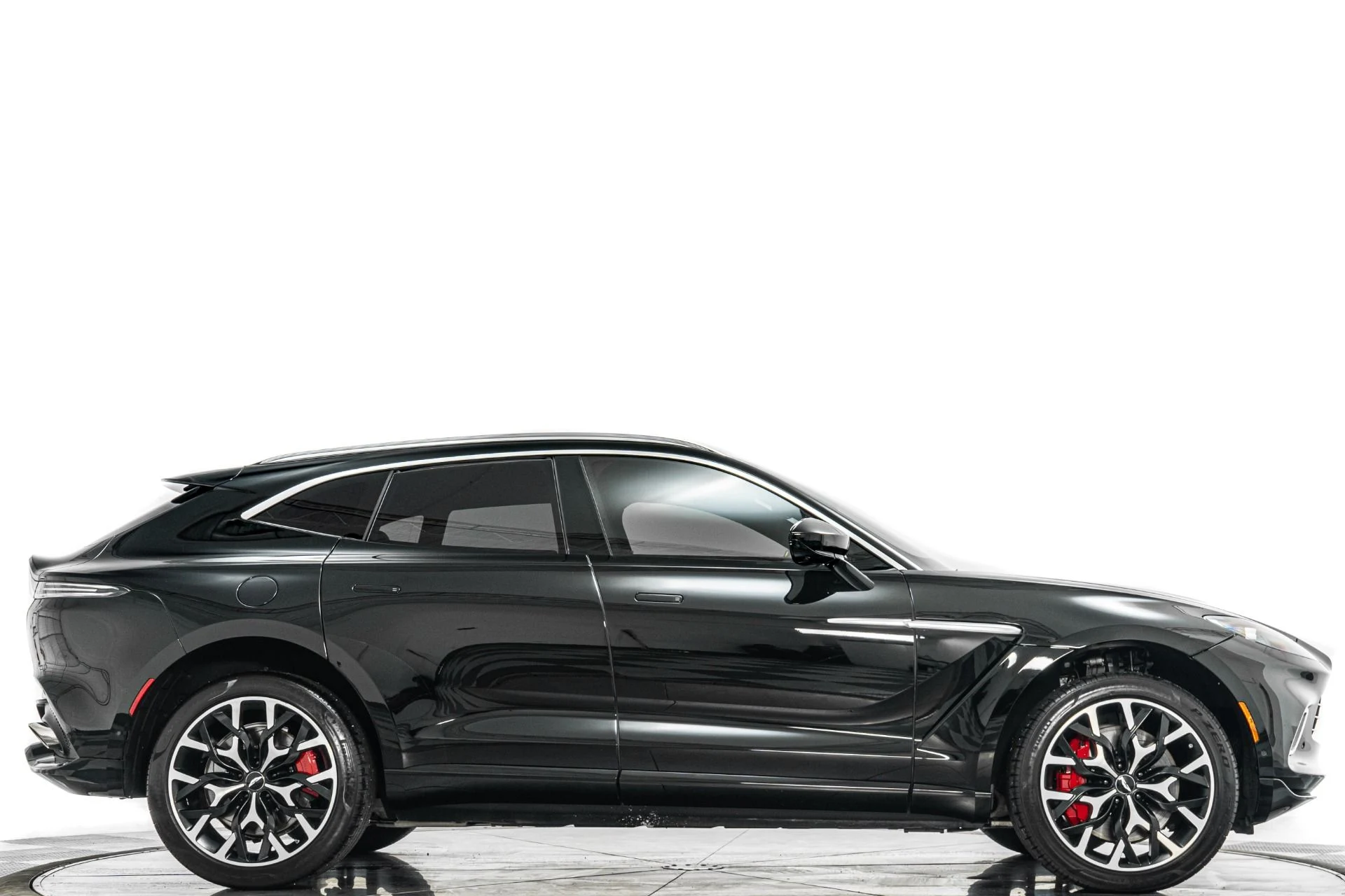 mph001_4140527784_Used_2021_Aston_Martin_DBX_Indulgence_Pack_Panoramic_Roof_1779371963_2c0a7a825b