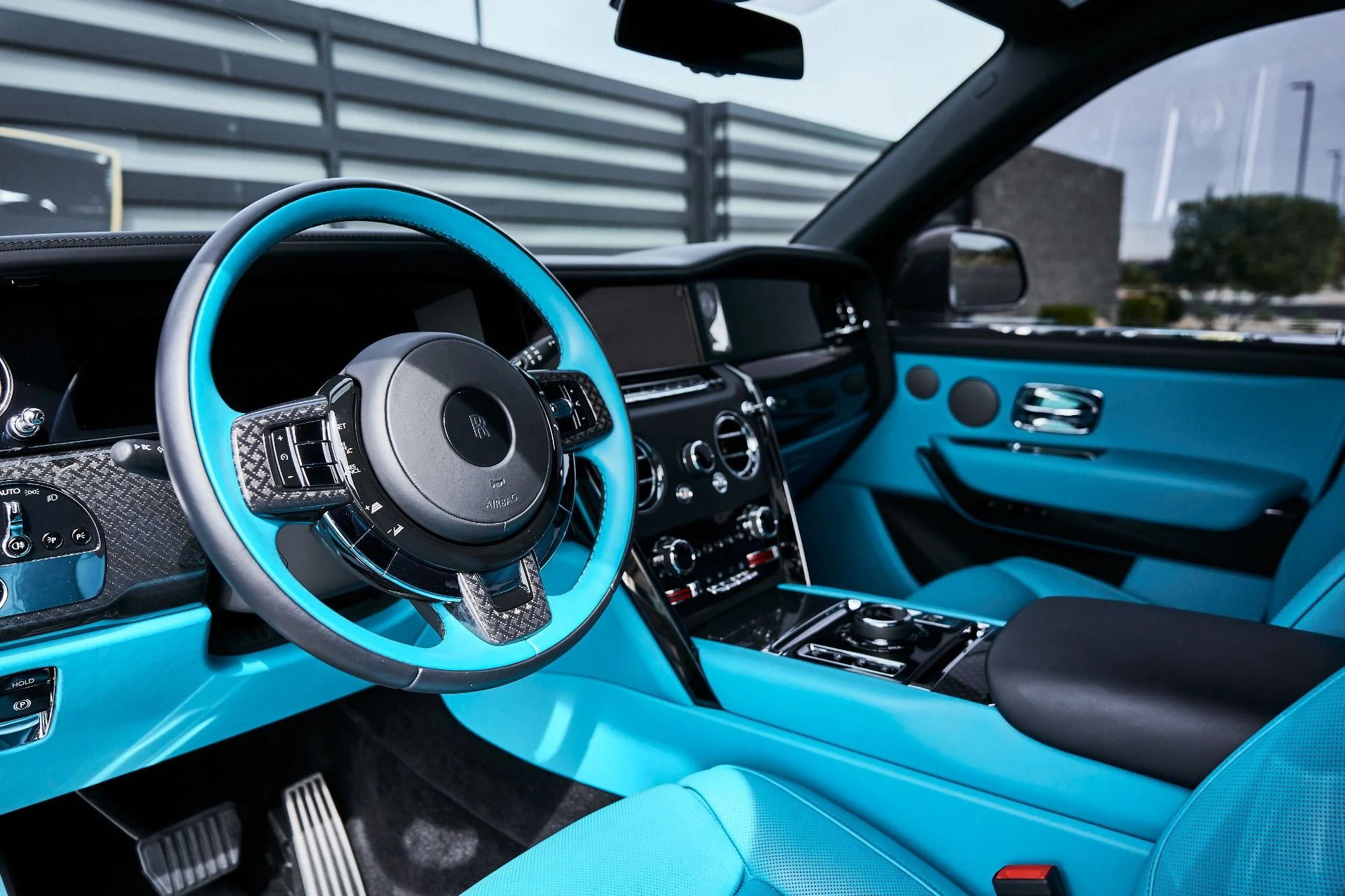 mph001_4140584352_Used_2025_Rolls_Royce_Cullinan_Black_Badge_1774912442_c1ec3155fd