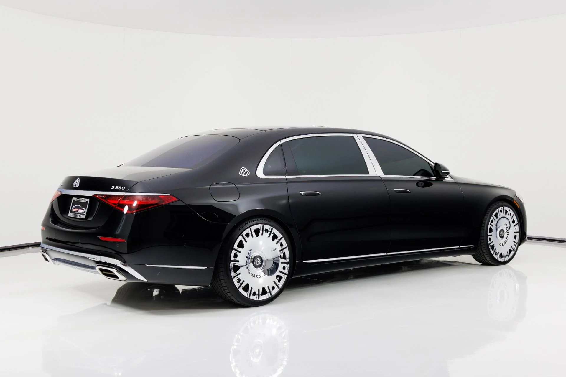 mph001_4141004749_Used_2022_Mercedes_Benz_S_Class_Maybach_S_580_1771272654_d4815208c1