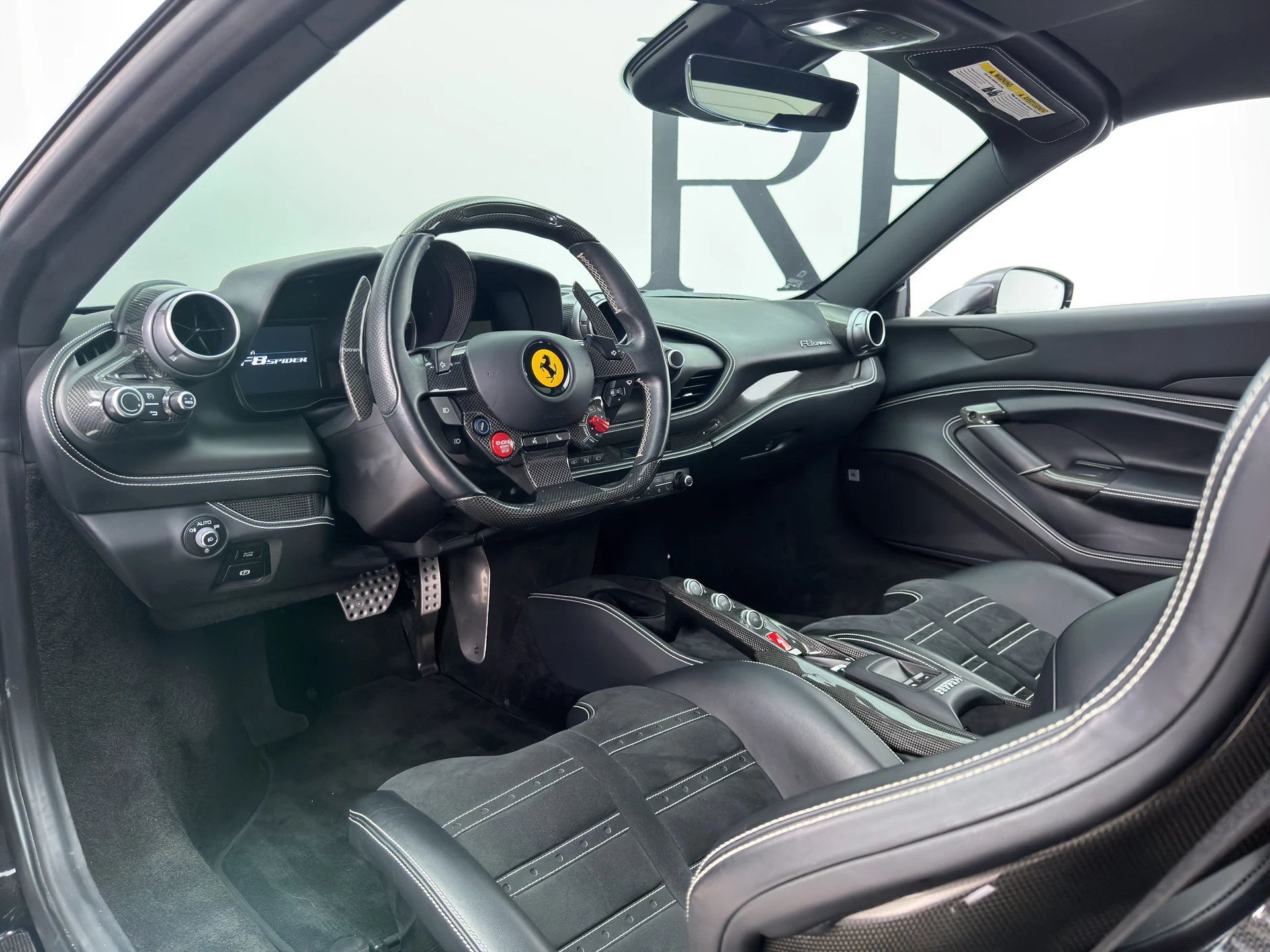 mph001_4143271280_PR_01_P_interior_003_85596bc791