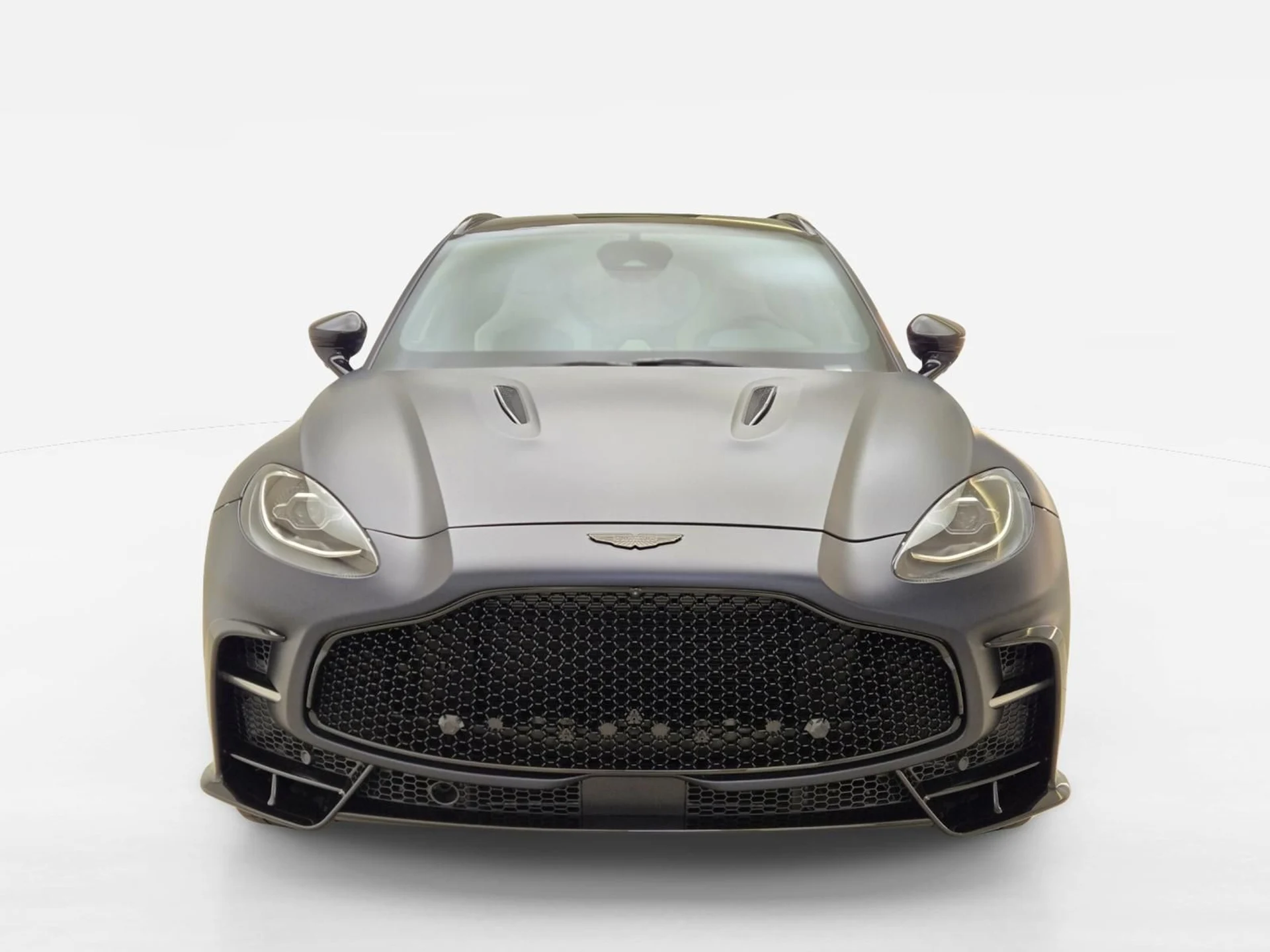 mph001_4147927450_New_2026_Aston_Martin_DBX_S_1780118637_6f6db51f02
