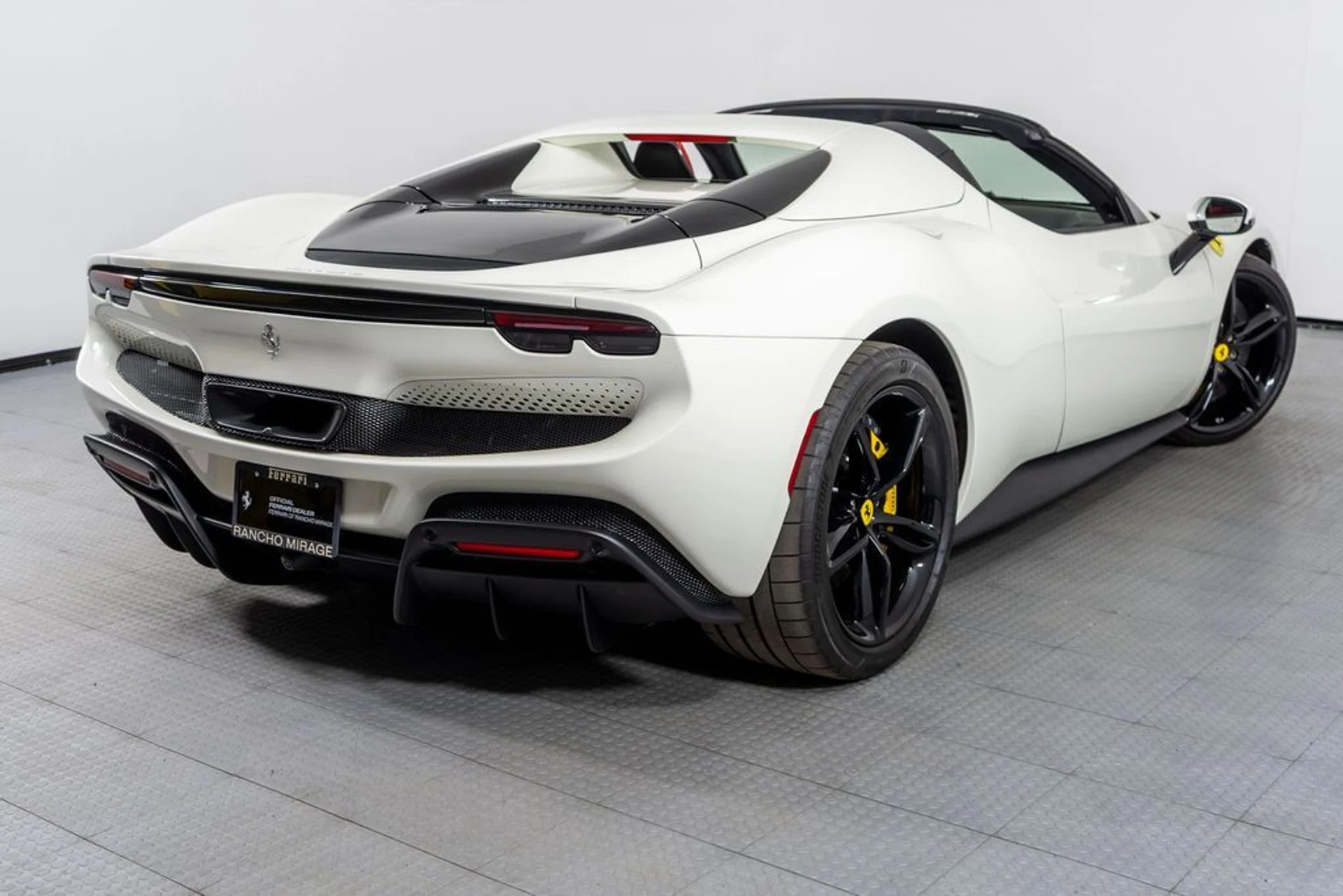 mph001_4149201959_cdaf5902_018b_471a_8f48_429804e11e82_a906073f12