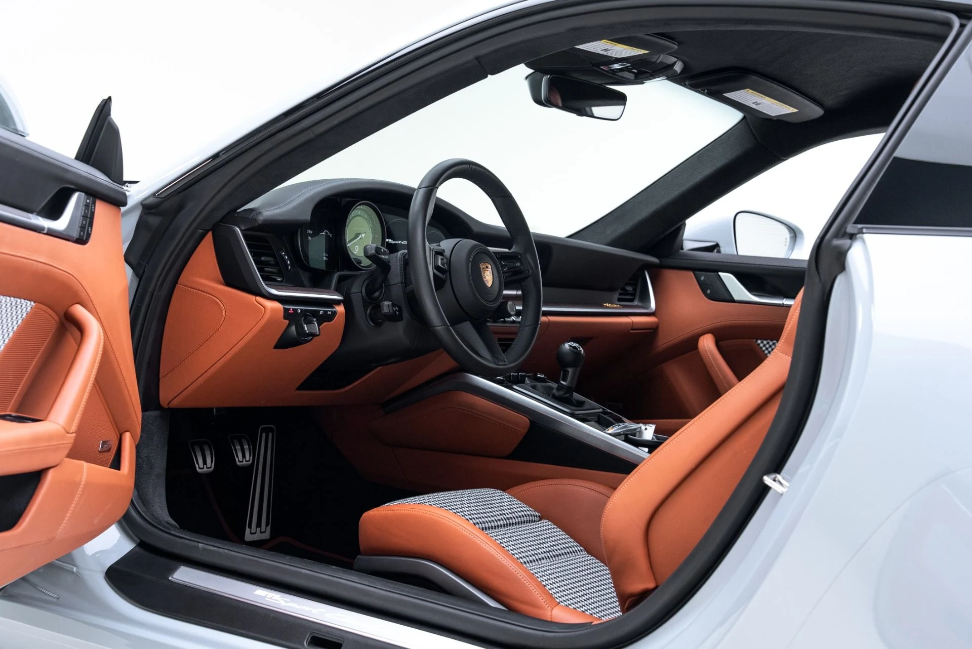 mph001_4150186165_Used_2023_Porsche_911_Sport_Classic_1774647065_4856830f69