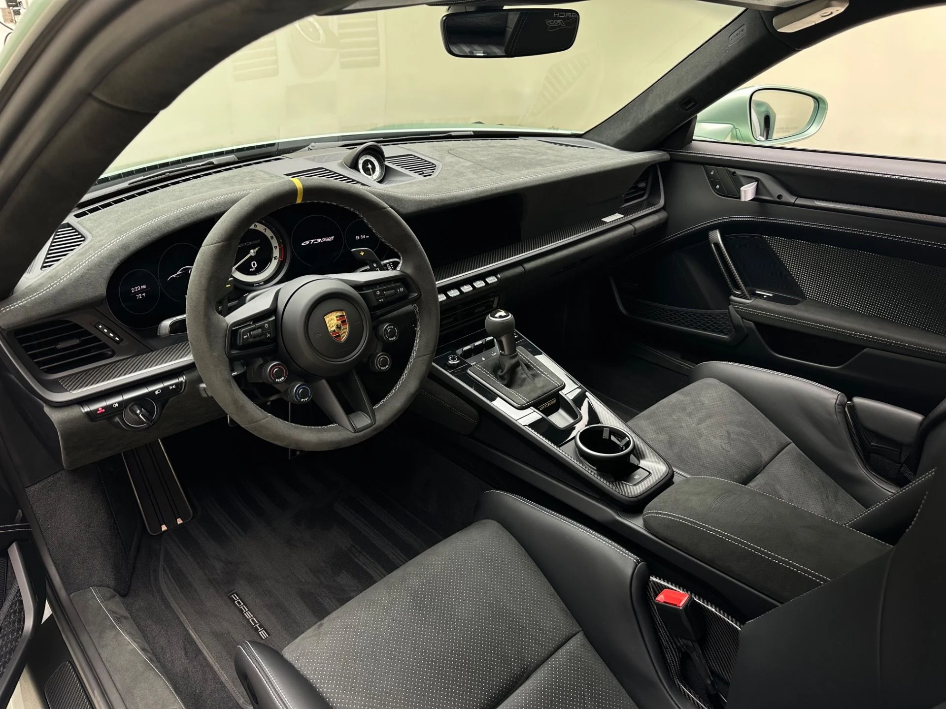 mph001_4163195602_Used_2024_Porsche_911_GT_3_RS_1777498440_6059e5b73b