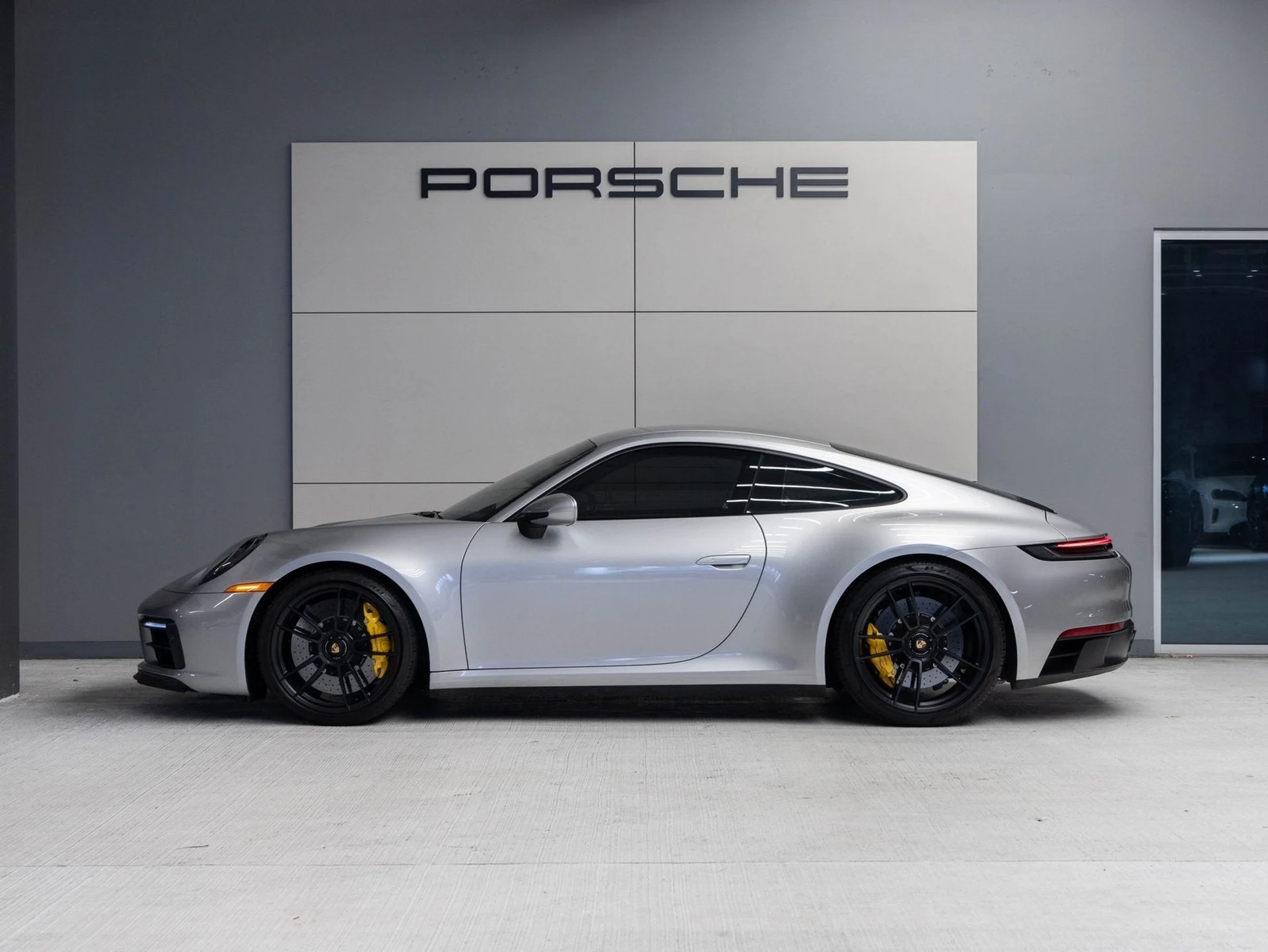 mph001_4175685471_2_9acef90f21