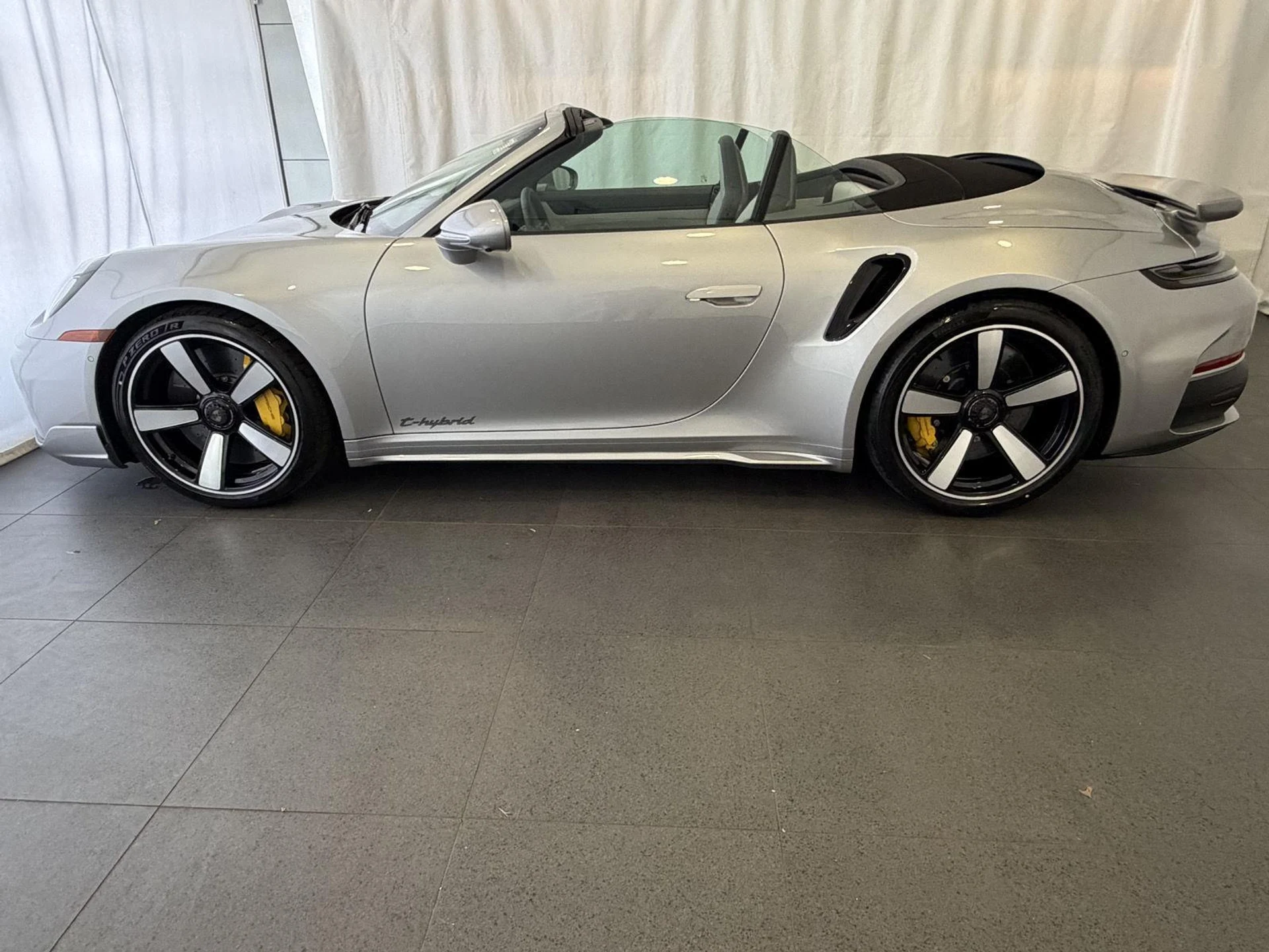 mph001_4183512462_82534b4105c642dd367290bc171c46a4x_83f6d12142