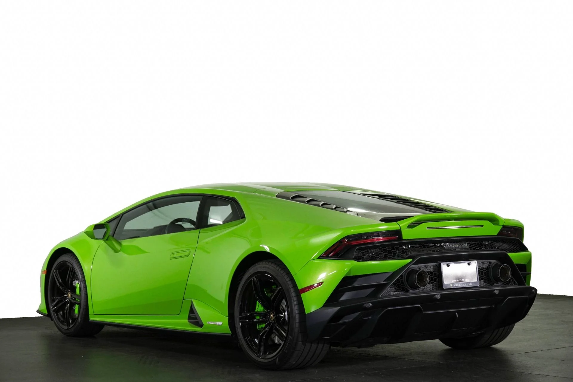 mph001_4184575879_Used_2022_Lamborghini_Huracan_EVO_1774468302_1343a950e7