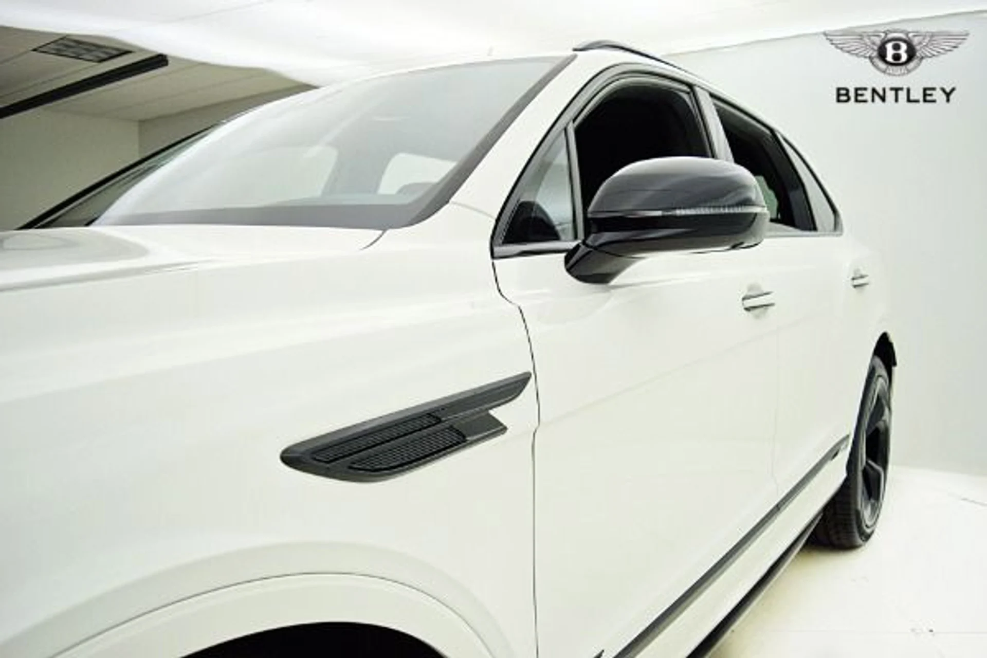 mph001_4185762106_New_2024_Bentley_Bentayga_S_V8_e6d185648d