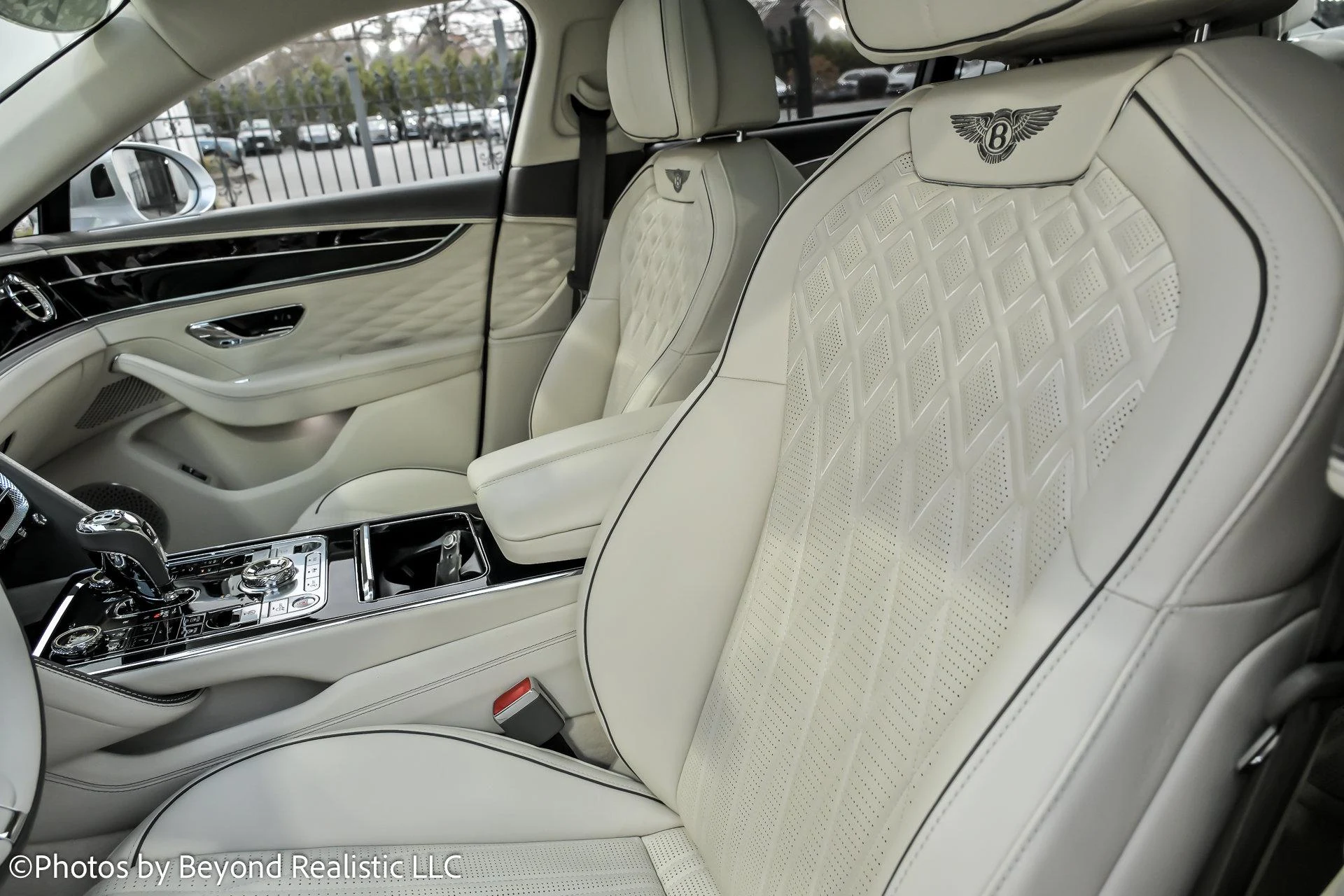 mph001_4186479616_Used_2021_Bentley_Flying_Spur_V8_First_Edition_1763629643_0cfe2e0e4c