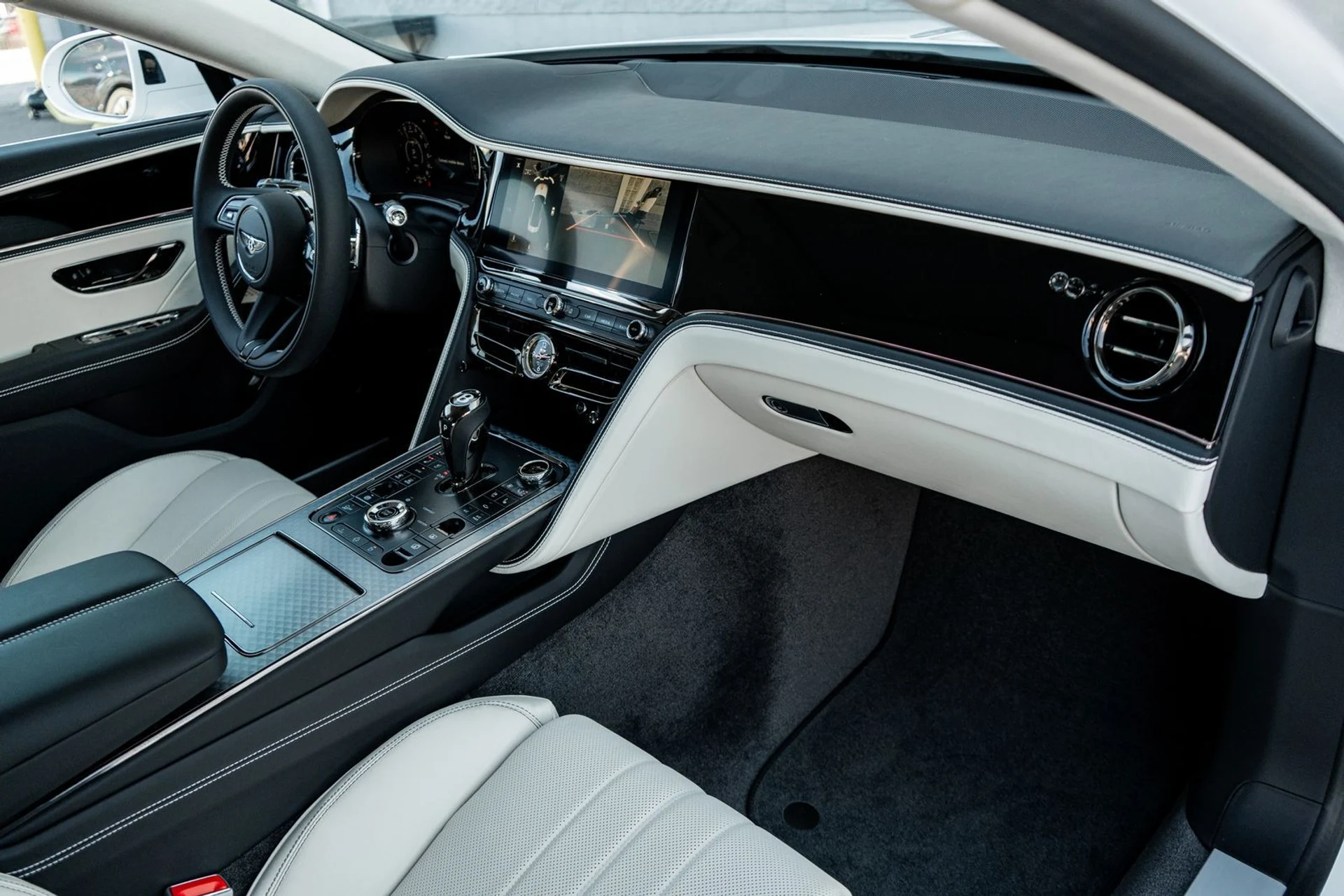 mph001_4186812804_bf944075_33c1_4cd5_a7b1_2f87047bb63d_fad9e389cd