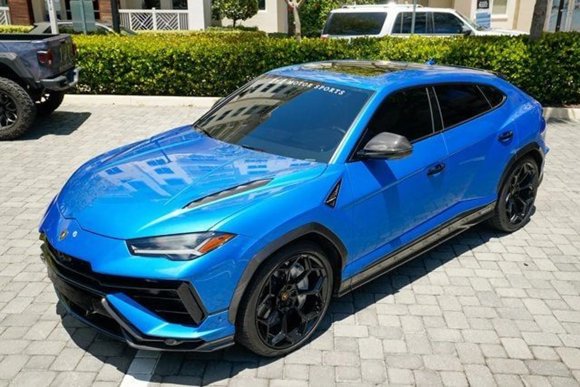mph001_418800650_used_2024_lamborghini_urus_performanteawd_14354_22887761_2_640_64144057b7