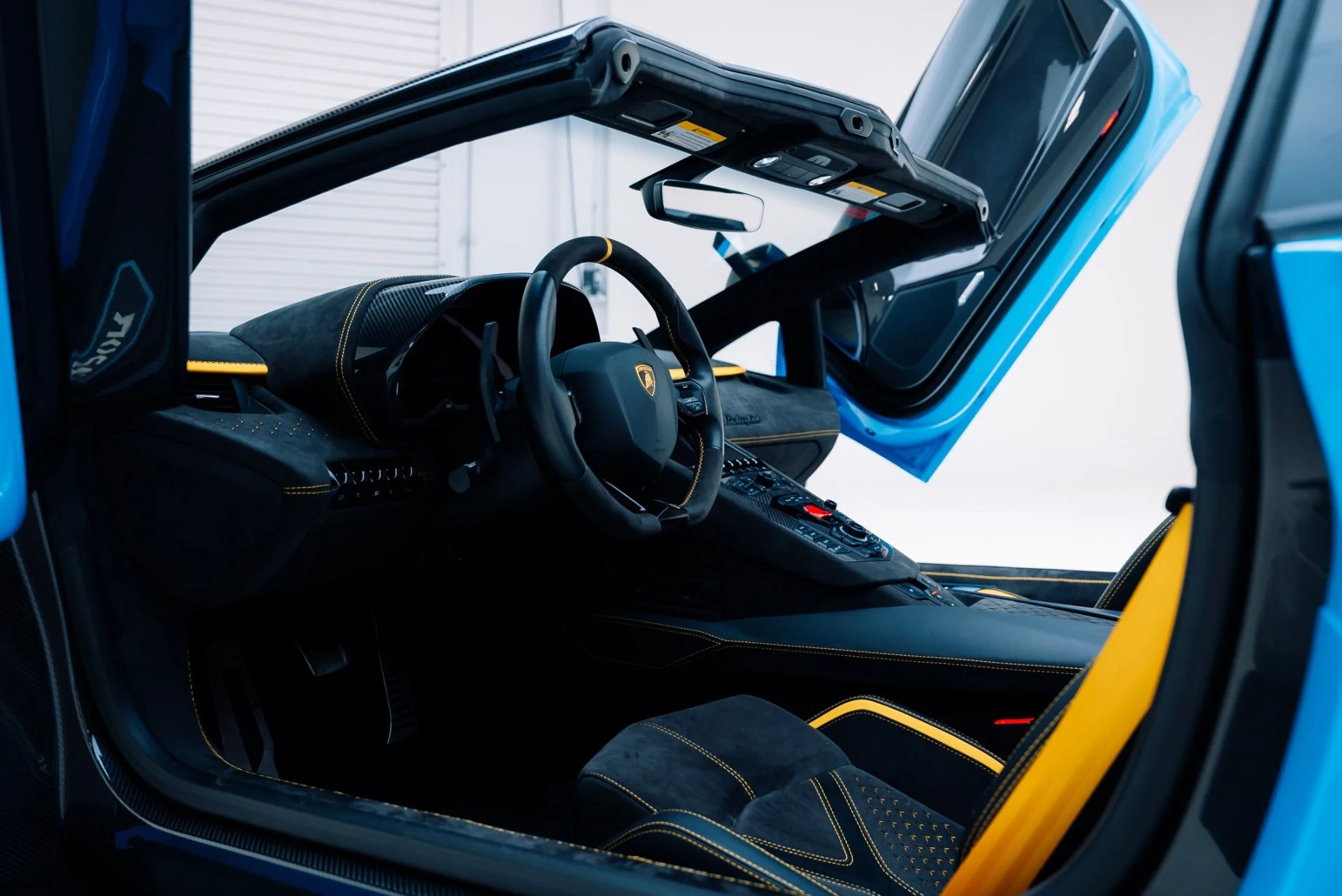 mph001_420106252_Used_2022_Lamborghini_Aventador_LP_780_4_Ultimae_1767657027_6bd6c0aea0