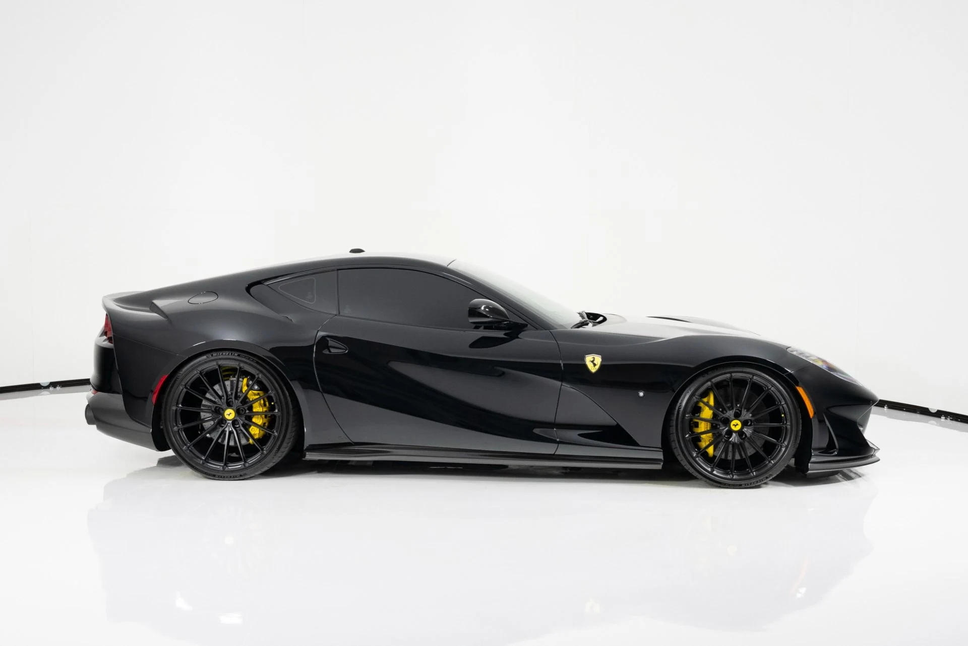 mph001_4203926740_Used_2019_Ferrari_812_Superfast_1719262585_1cc5fb4d92