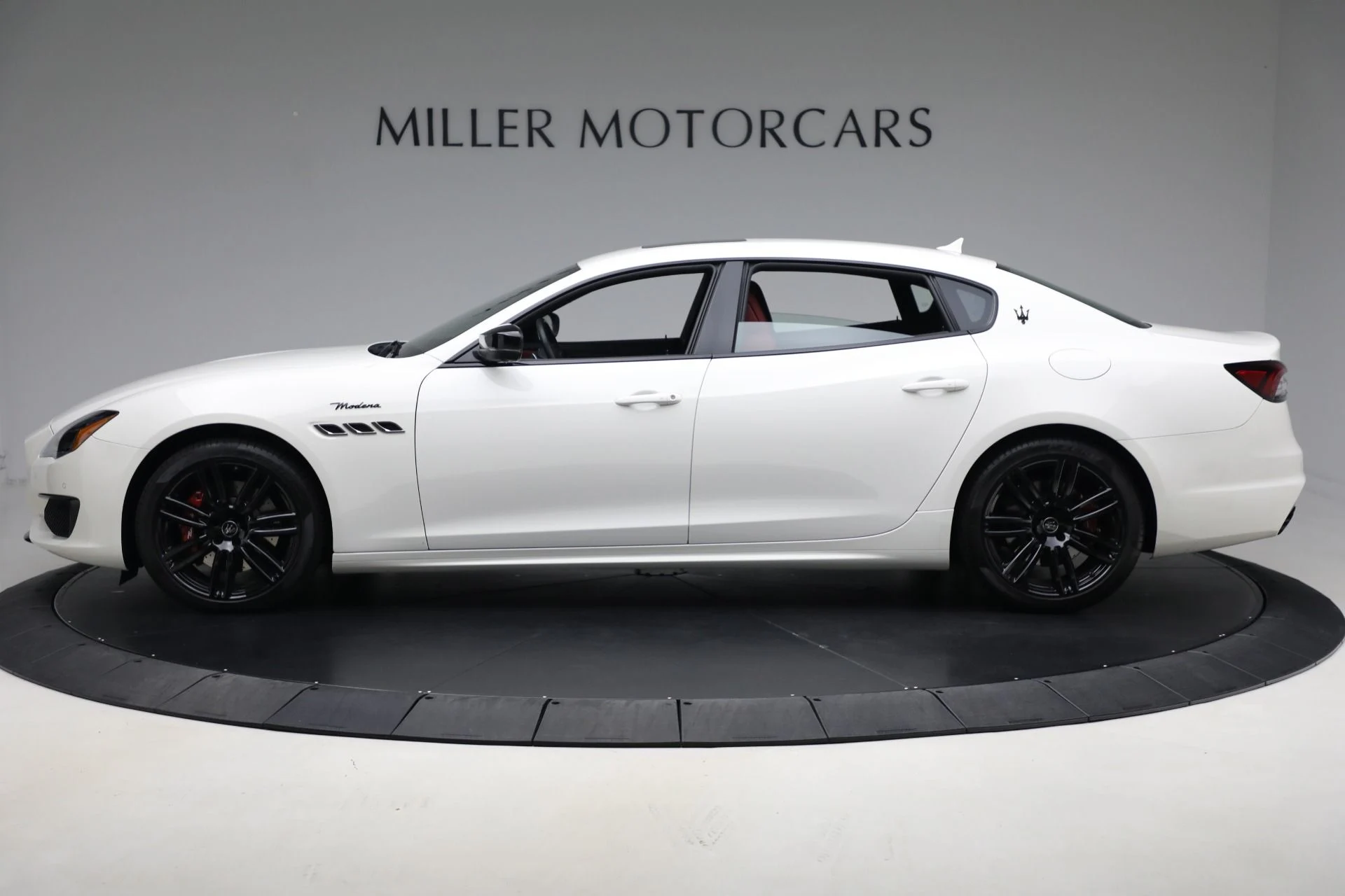mph001_420464086_Used_2022_Maserati_Quattroporte_Modena_Q4_1760624794_c207417d40