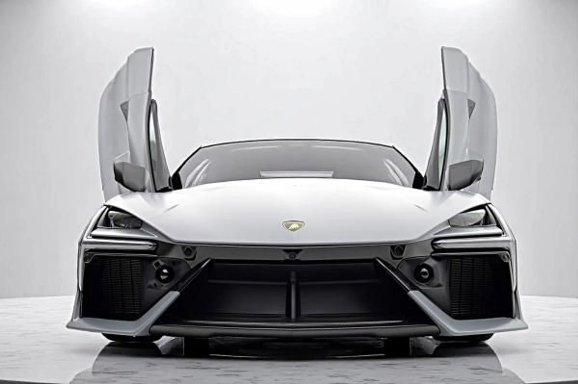 mph001_4215621710_Used_2024_Lamborghini_Revuelto_32103c3085