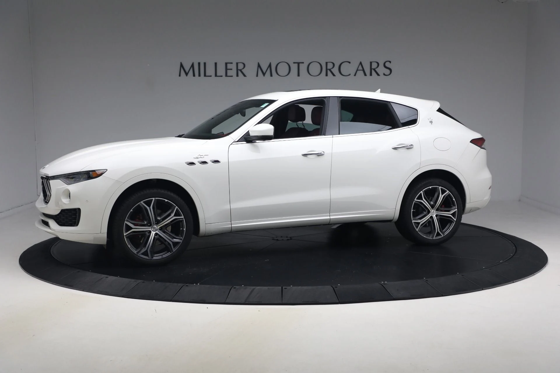 mph001_4221258361_Used_2023_Maserati_Levante_GT_1788557801_45ad64ee45
