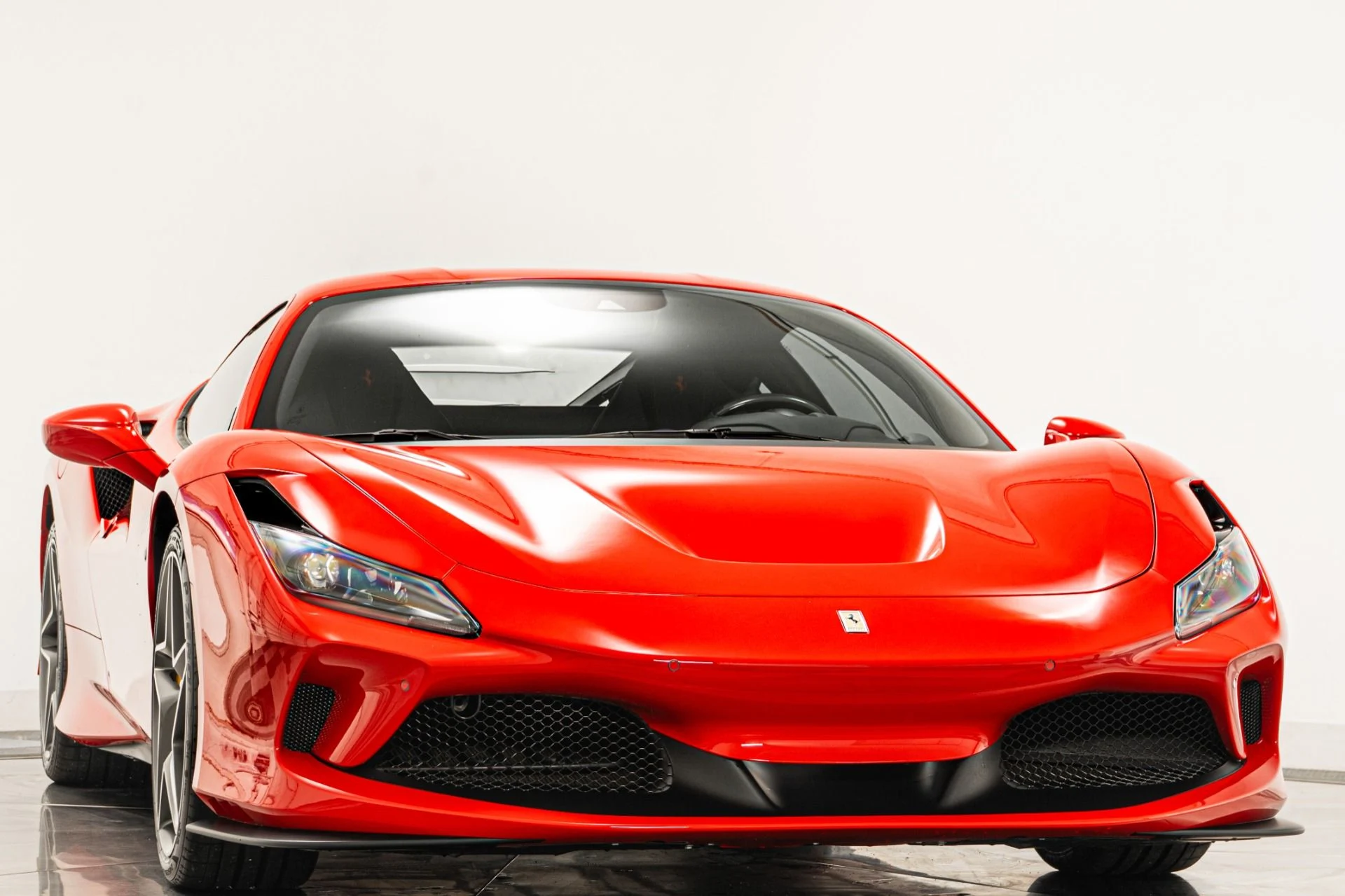 mph001_4221400055_Used_2022_Ferrari_F8_Tributo_1750711259_081d40828d