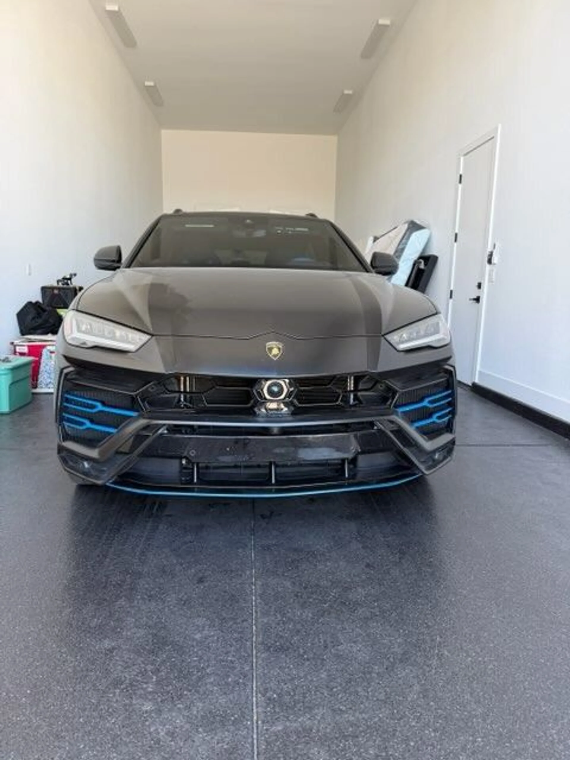 mph001_4233255365_Used_2020_Lamborghini_Urus_1762201700_4be7b811e4