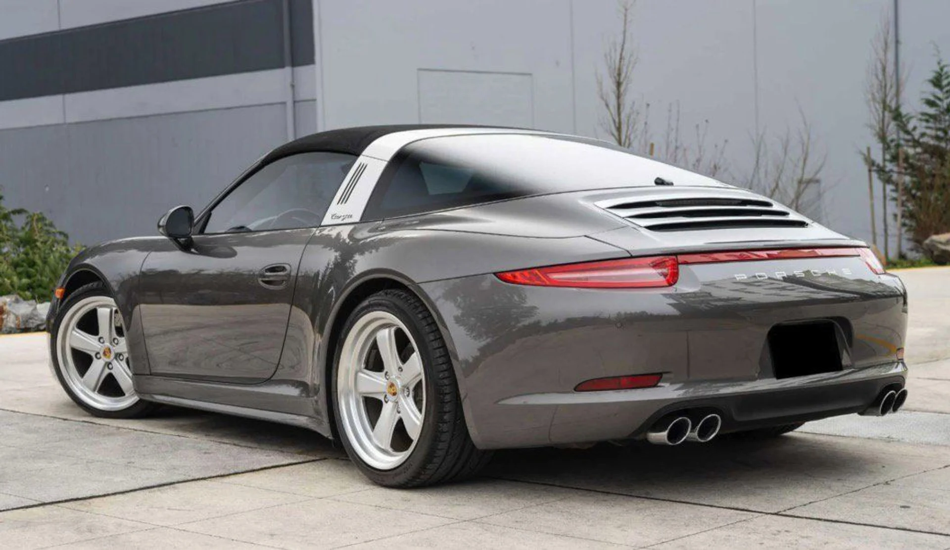 mph001_4237264193_f2d3cbb35cc5214a3a10bb7af787a5ddx_dc57d867d2