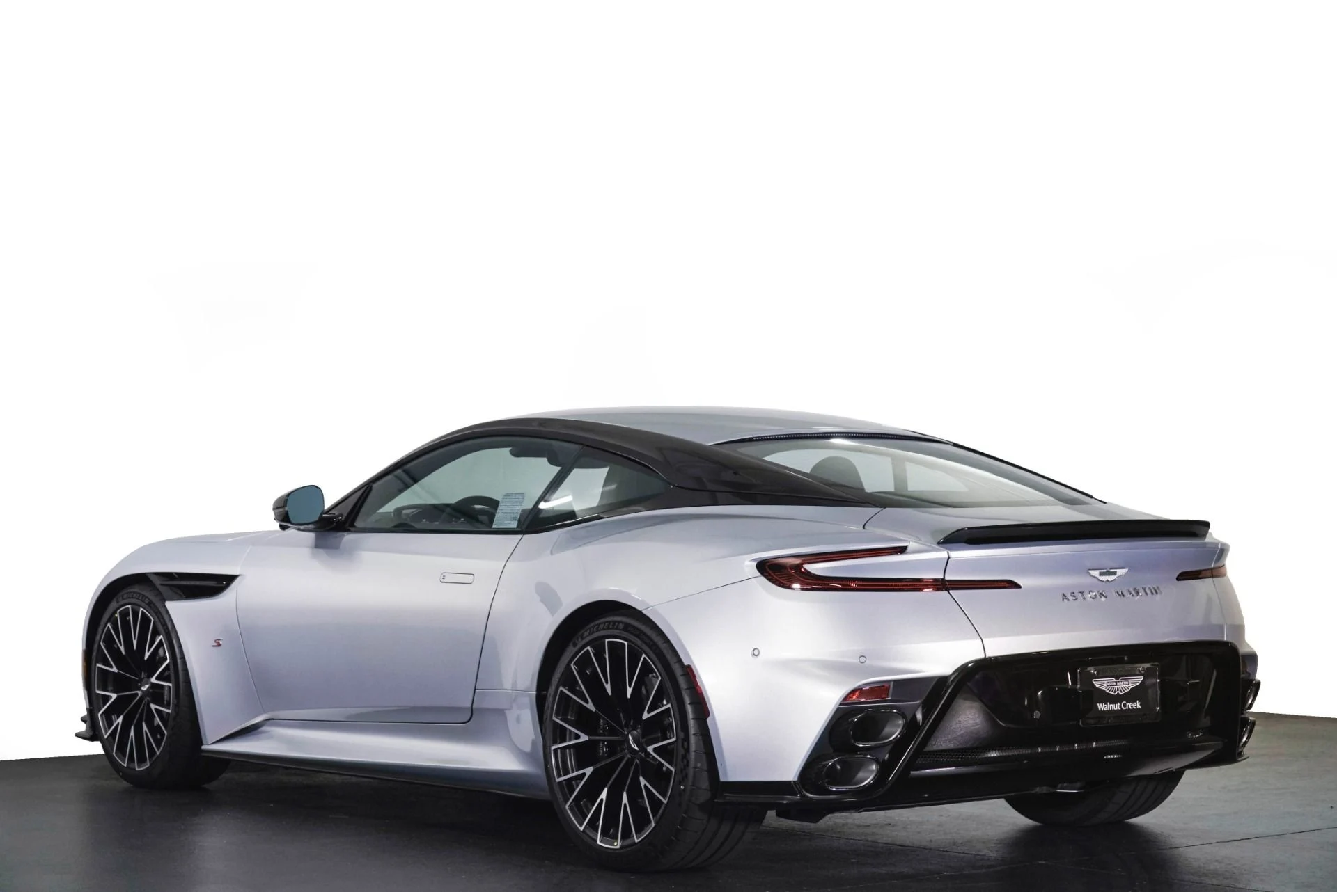 mph001_4241333698_New_2026_Aston_Martin_DB_12_1789417407_98e451e6df