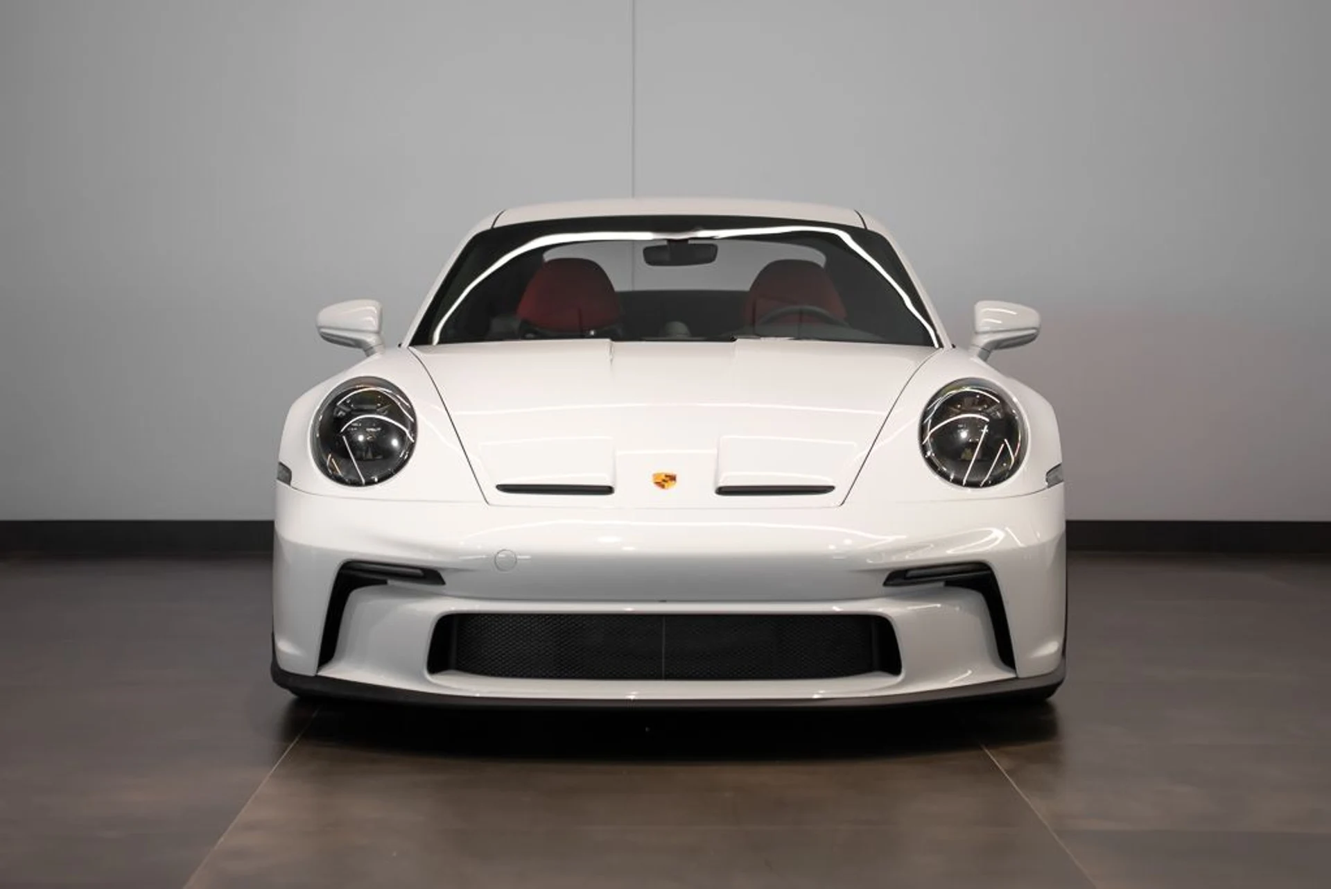 mph001_4248991072_porsche_911_2024_17c93870b1