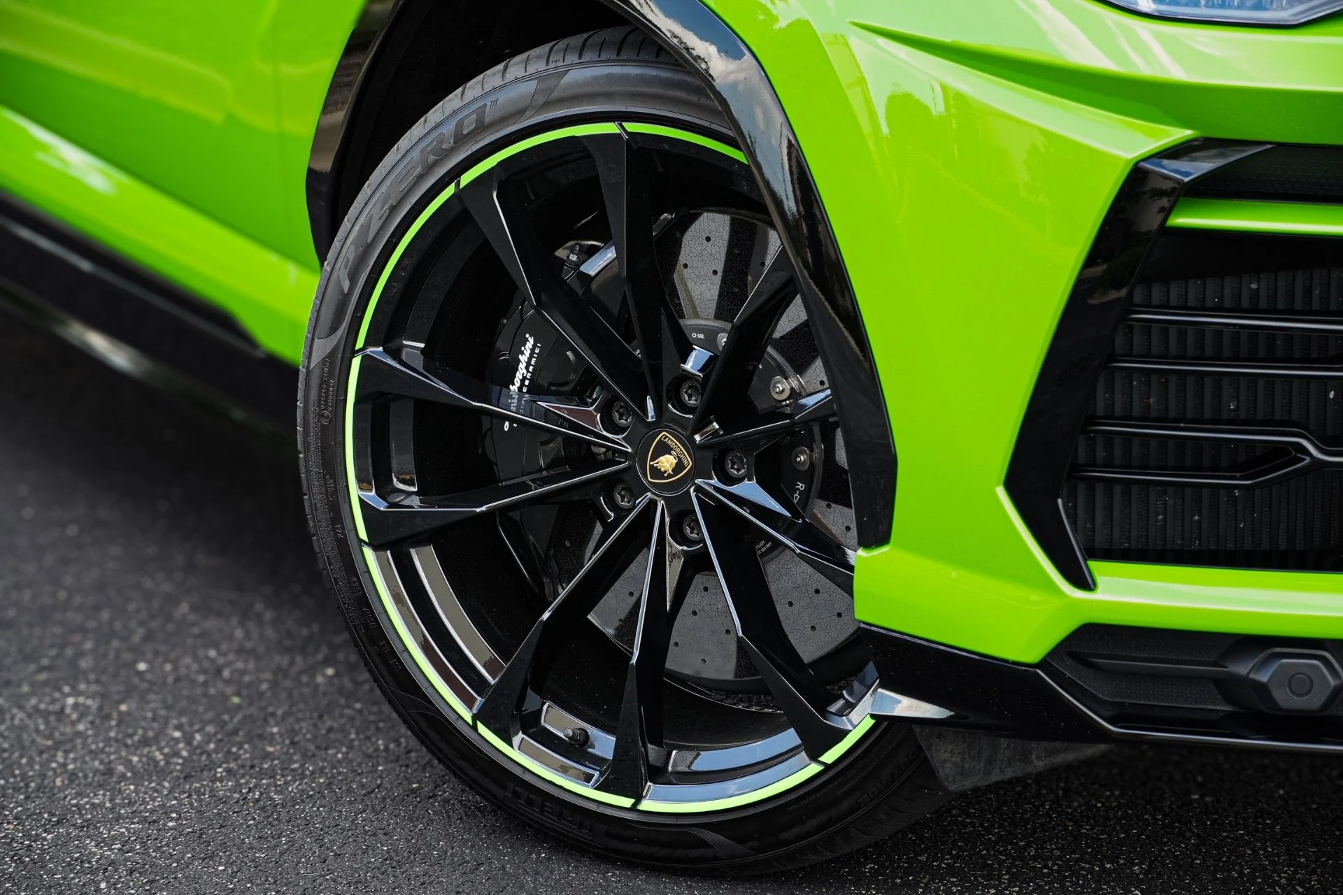 mph001_4251376224_Used_2021_Lamborghini_Urus_1783023397_649537aec7