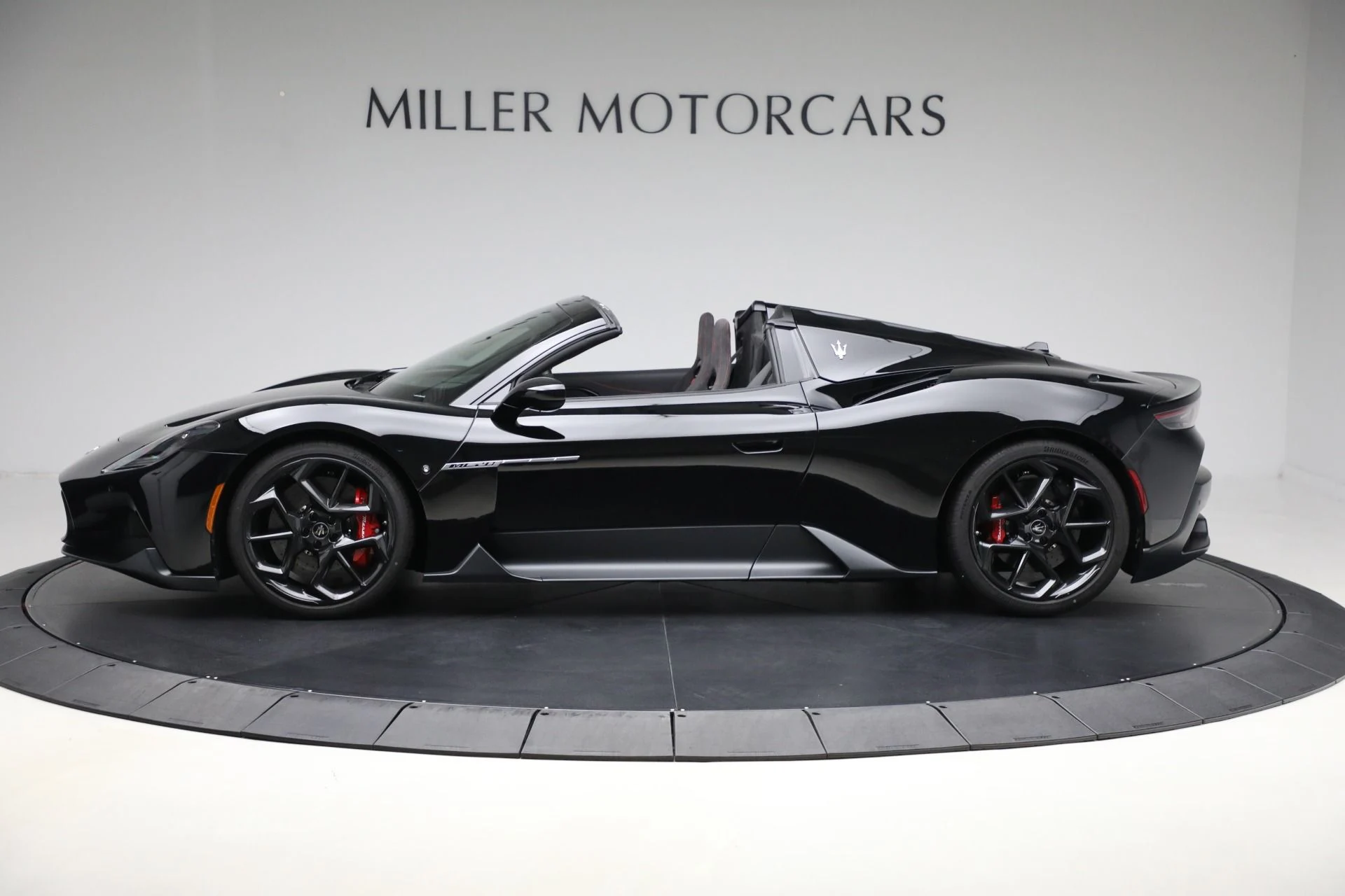 mph001_4252378118_New_2024_Maserati_MC_20_Cielo_1761319288_56e804104b