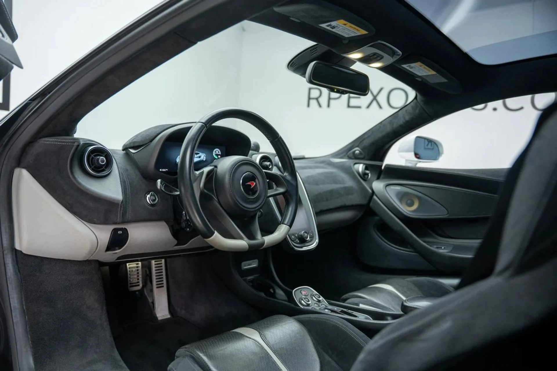 mph001_4258350265_d09c60972d58fb2f7c4783a6f1672b40_0a504ff785