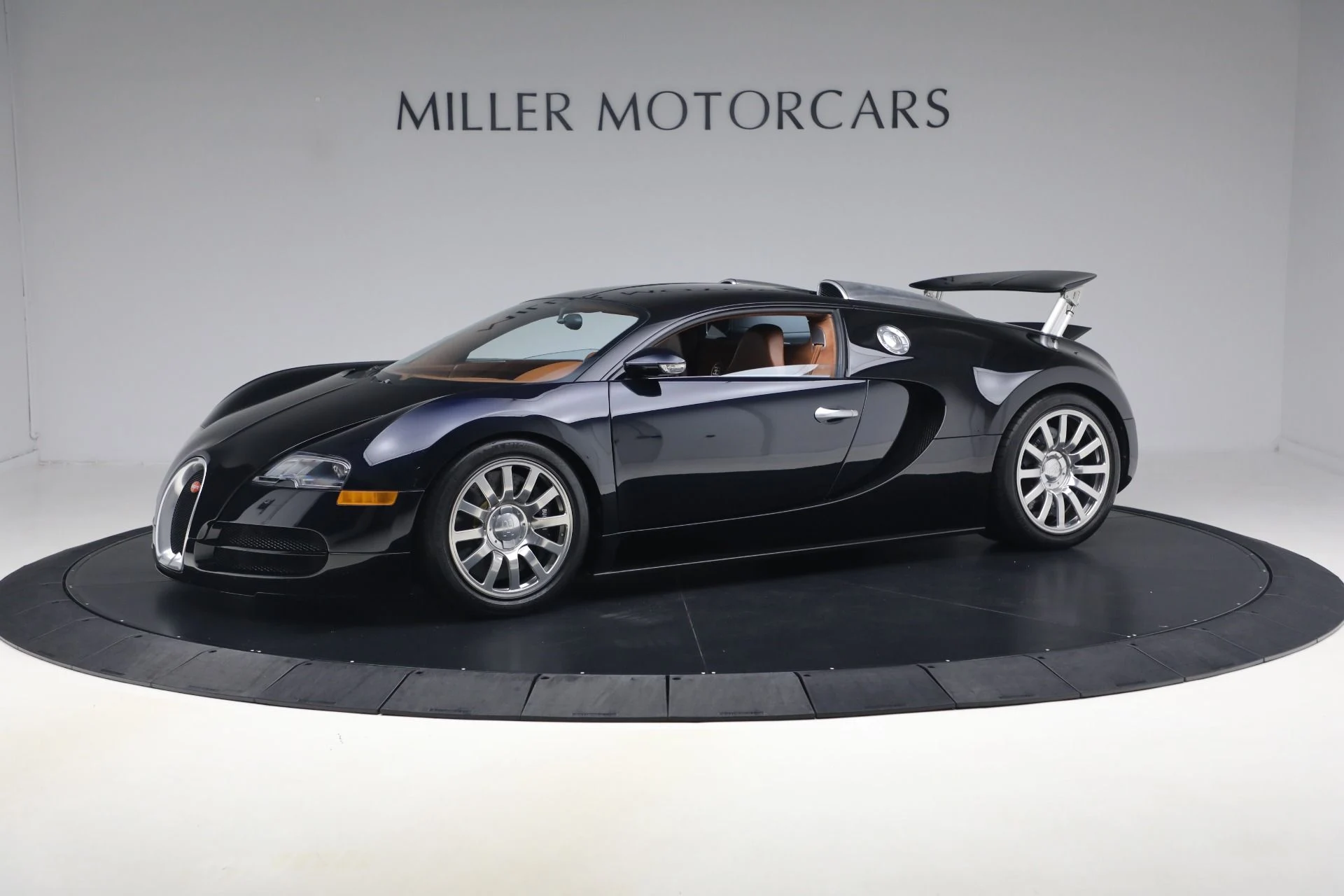 mph001_4261245536_Used_2006_Bugatti_Veyron_164_a5832112b0