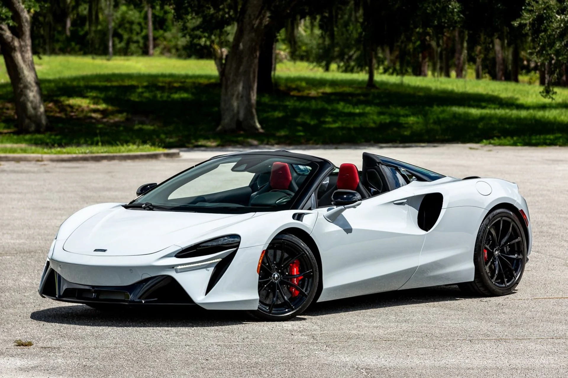 mph001_4262235229_446_p2_l_d84f2e3b12