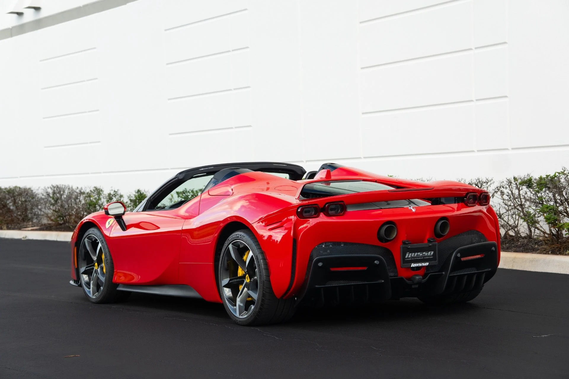 mph001_4264272576_Used_2024_Ferrari_SF_90_Spider_1759287826_b7862a7d20