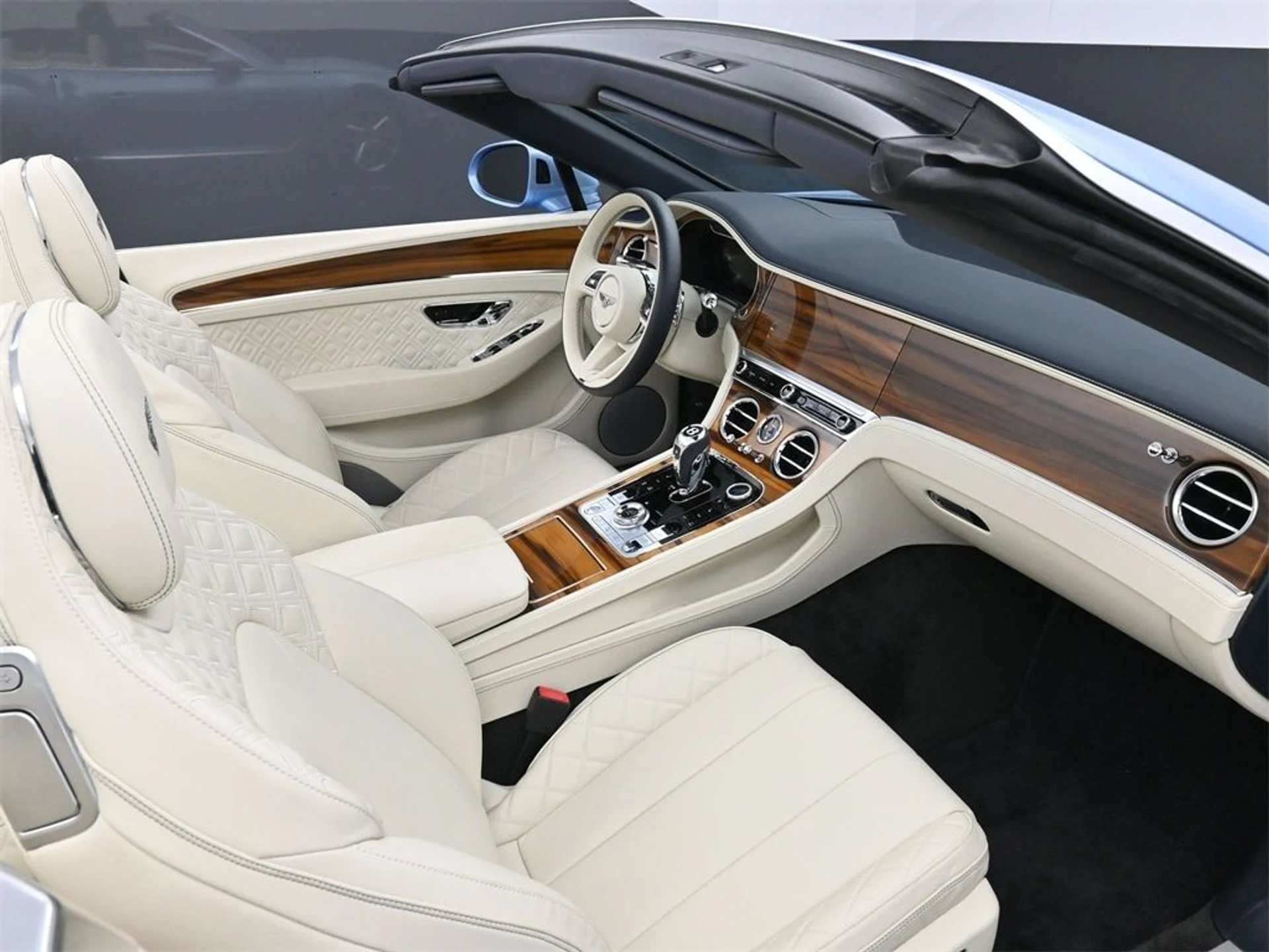 mph001_4269486175_9dfa27de1b9b1c4f1bae7686b7a60571x_f8c10df41f